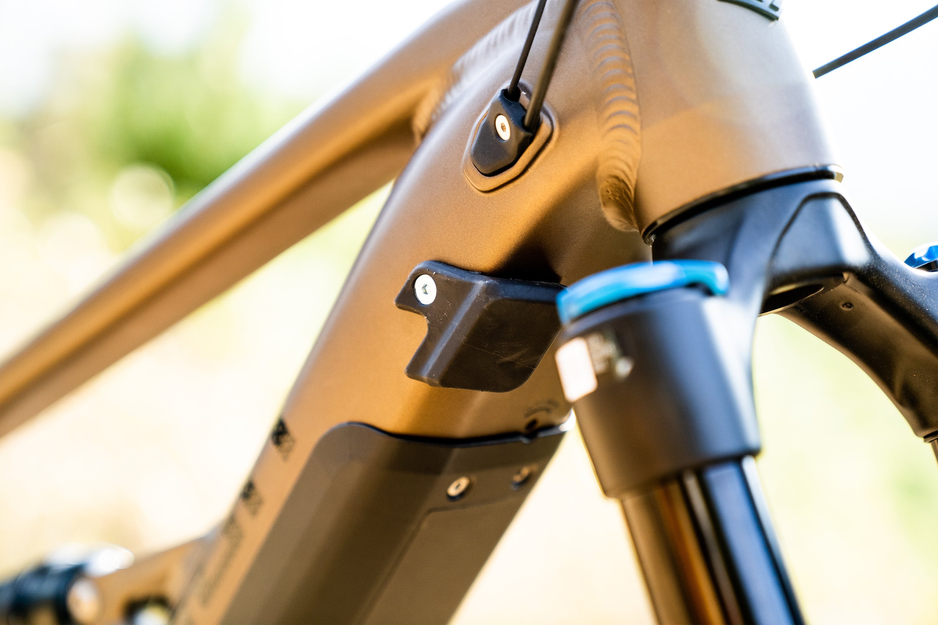 Polygon Collosus N8E Electric Mountain Bike - Full Suspension E-Bike for Off-Road Trails & Mountain Adventures