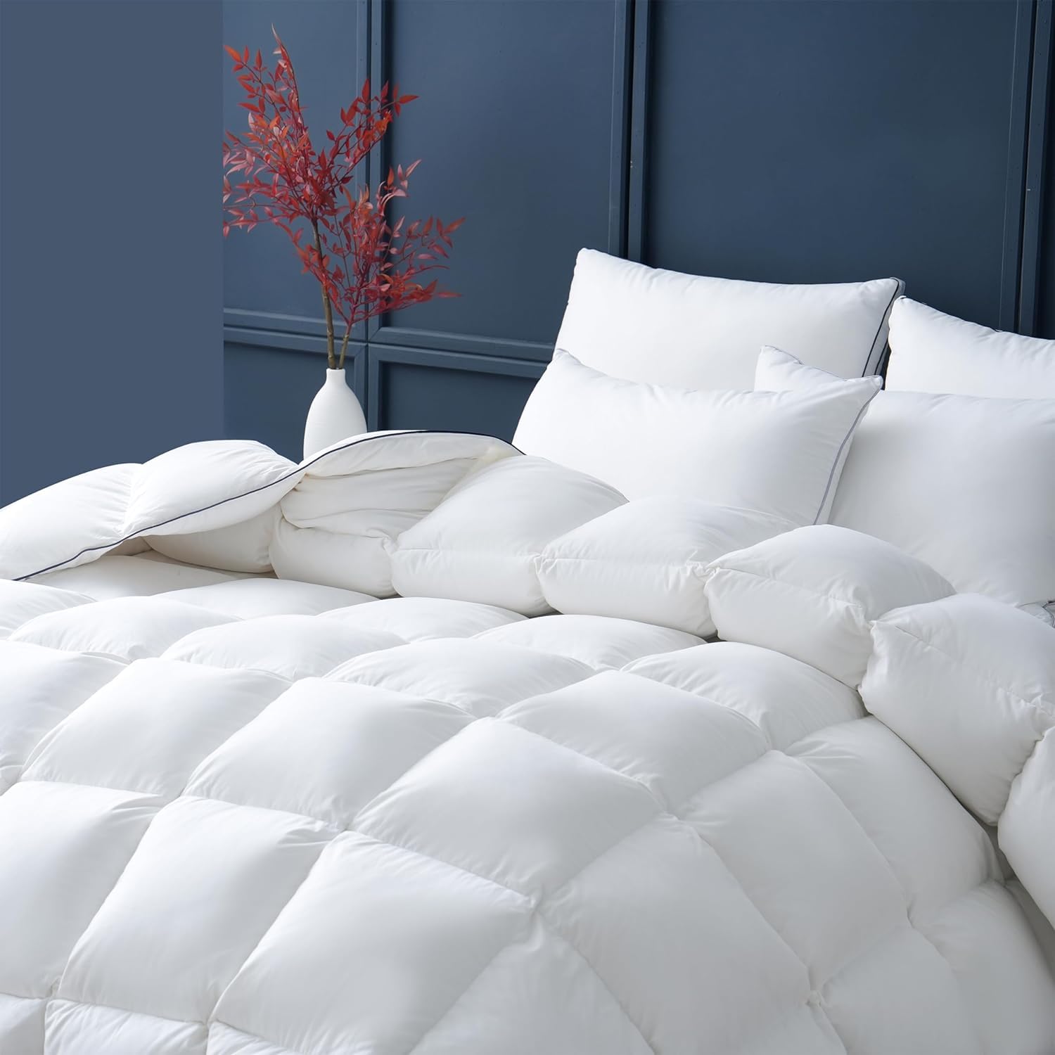 Premium 750 Fill Power Goose Down Comforter Queen Size - Ultra Soft All-Season White Duvet Insert - 90x90 Inch Hotel Collection Bedding - Perfect for Cozy Winter Nights & Luxury Bedroom Decor