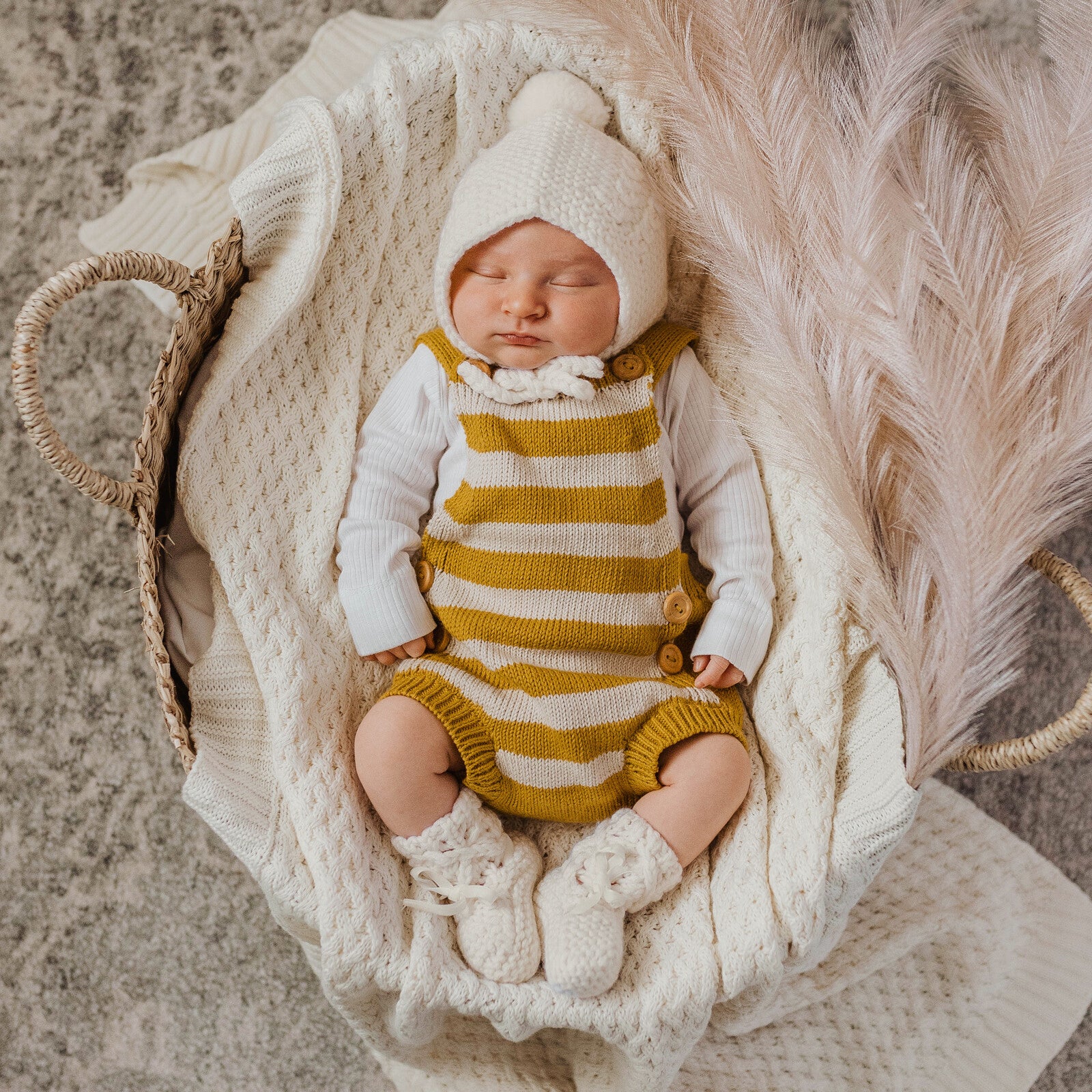 Snuggle Hunny Merino Wool Bonnet & Booties Set for Baby - Ivory | Soft & Warm Newborn Winter Accessories for Photo Shoots & Outdoor Adventures