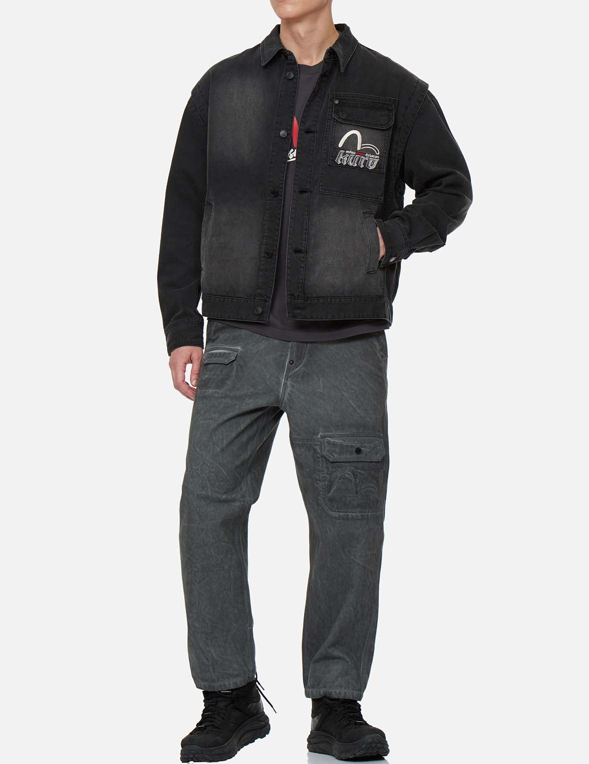 The Great Wave & Kamon Embroidered Denim Shirt Jacket for Men - Stylish Casual Wear for Street Fashion & Outdoor Activities