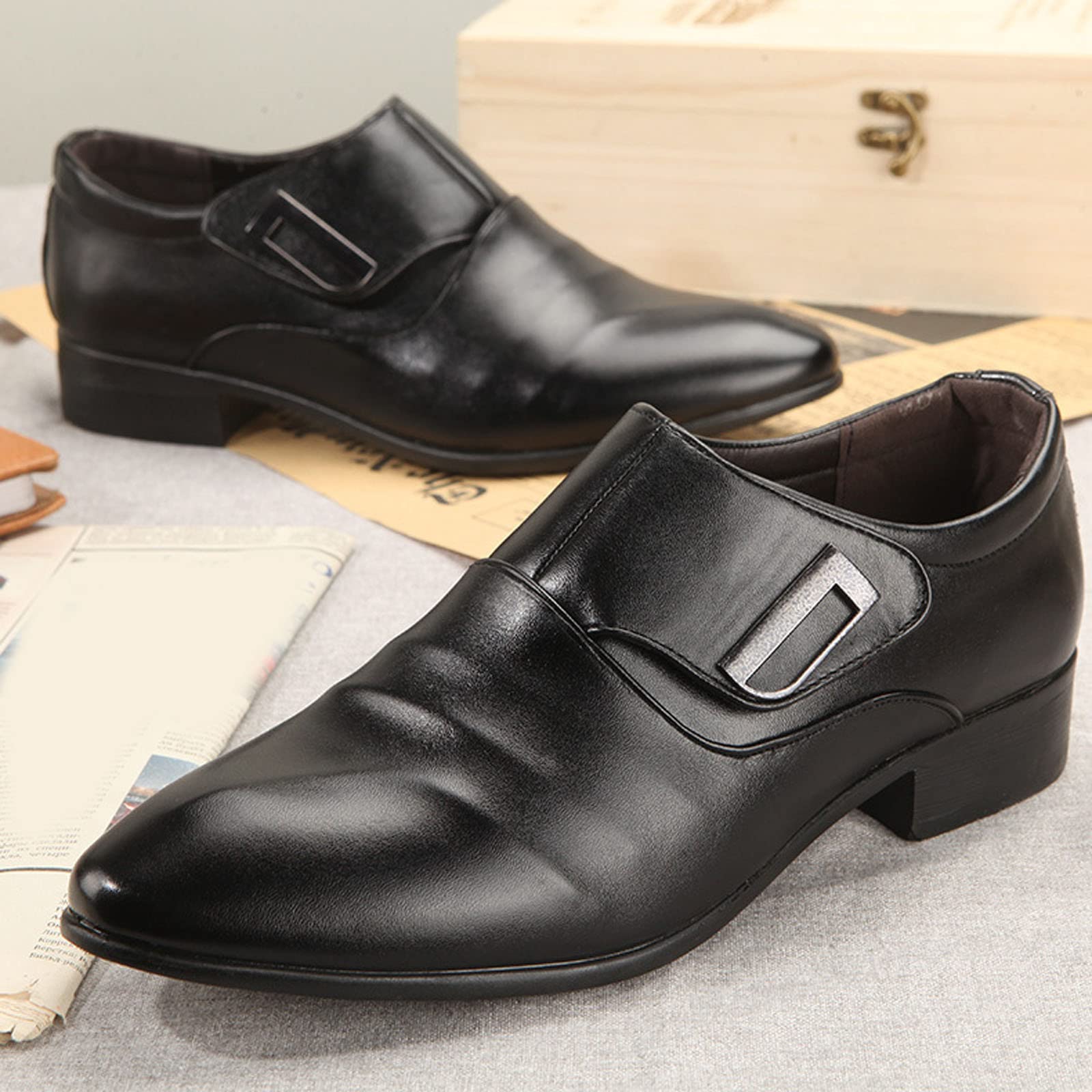 Best Men's Orthopedic Leather Dress Shoes, White Flip Flops, Black Slides, Retro Sneakers, Pool Shoes, Canvas Deck Shoes, Blue & Navy Boat Shoes for Casual, Work, and Outdoor Activities