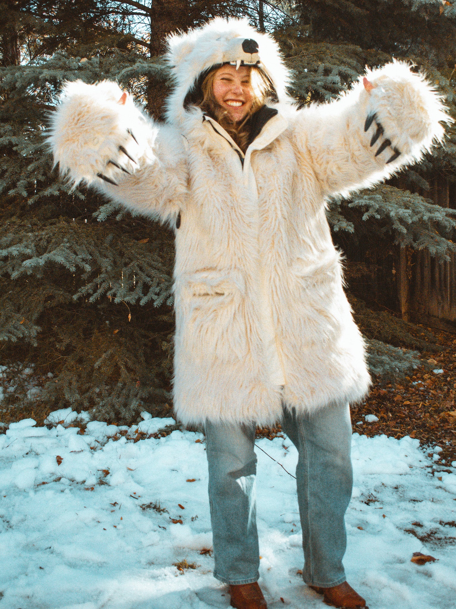 Premium Polar Bear Coat V4 - Ultra-Warm Winter Jacket for Men & Women - Waterproof & Windproof Outdoor Parka - Perfect for Skiing, Hiking & Arctic Adventures
