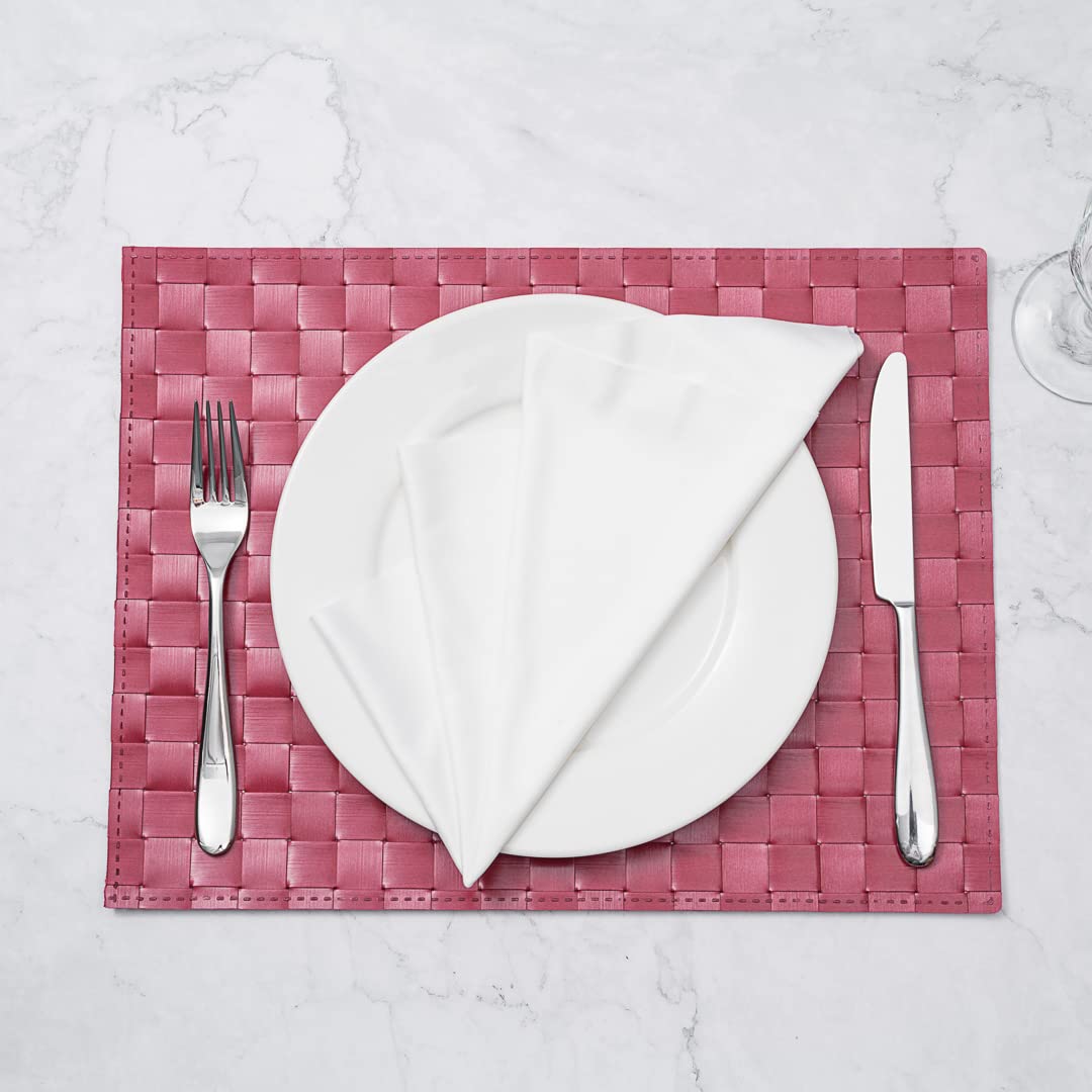Restaurantware Macroweave 16 x 12 Inch Woven Placemats Set of 6 - Durable & Easy Clean Red Plastic Table Mats for Dining, Kitchen, Restaurants | Perfect for Everyday Use, Parties & Holiday Decor