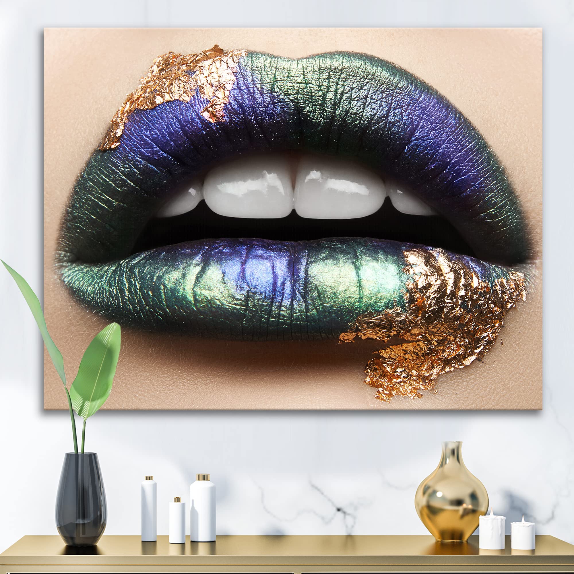 DesignQ Modern Canvas Wall Art - Green Lipstick & Teeth Female Lips Print, 32x24 Inches, Perfect for Living Room, Bedroom & Office Decor