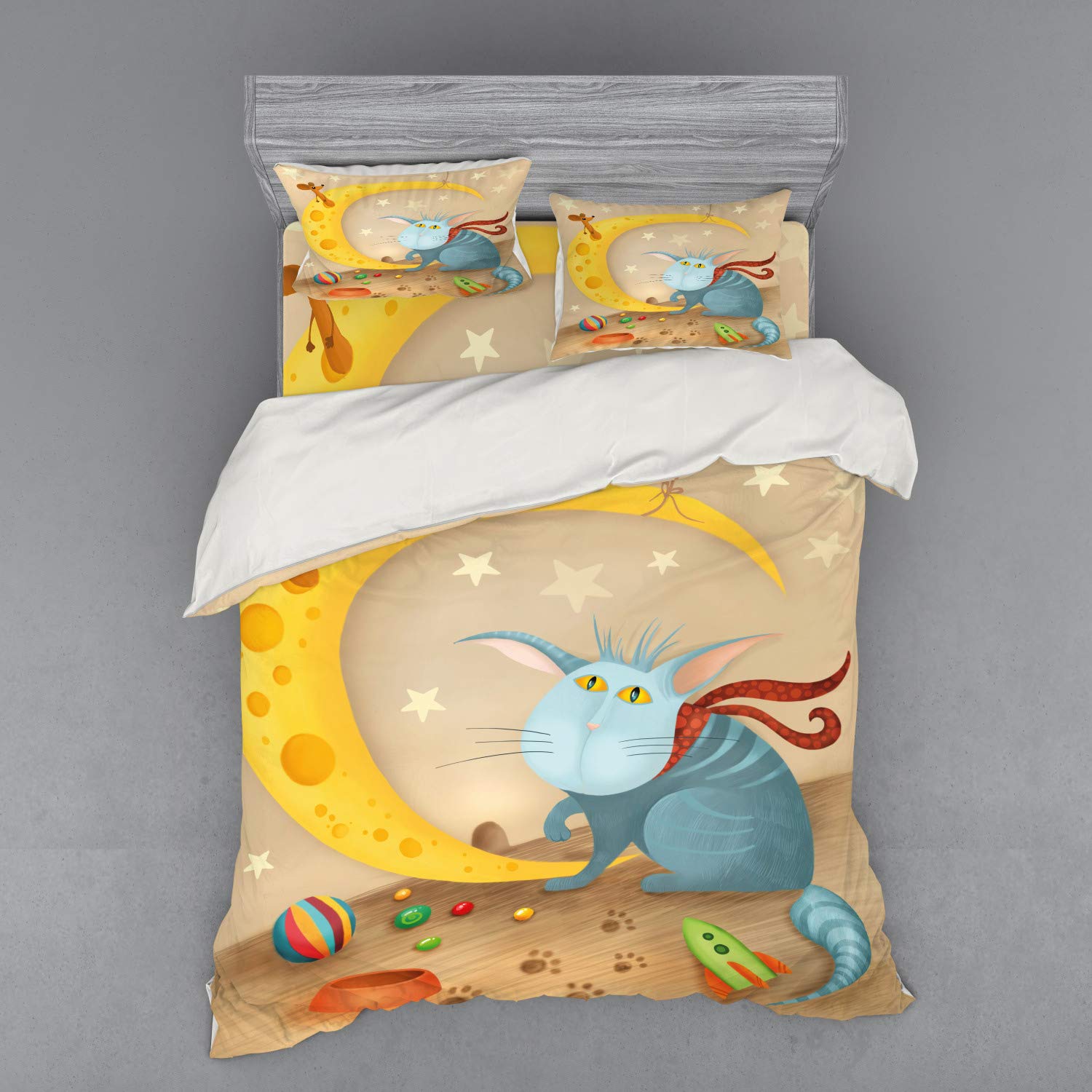 Ambesonne Funny Cat and Mouse Duvet Cover Set - 4 Piece Queen Size Bedding with Shams & Fitted Sheet - Cartoon Cheese Moon Design - Perfect for Kids' Rooms, Teen Bedrooms & Whimsical Home Decor