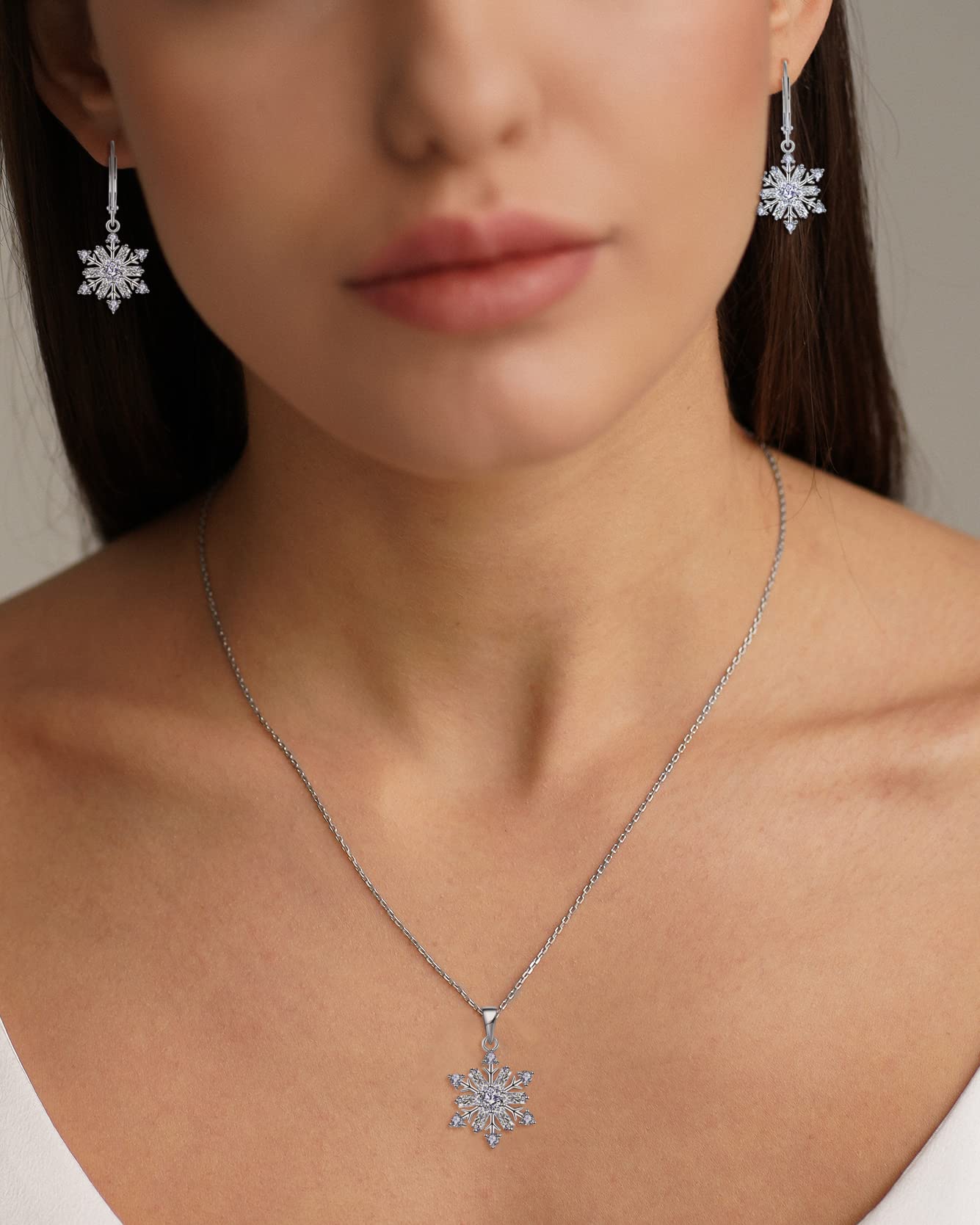 STARCHENIE Snowflake Necklace - 925 Sterling Silver Snowflake Pendant for Women | Christmas Gift, Winter Jewelry, Holiday Party Accessory