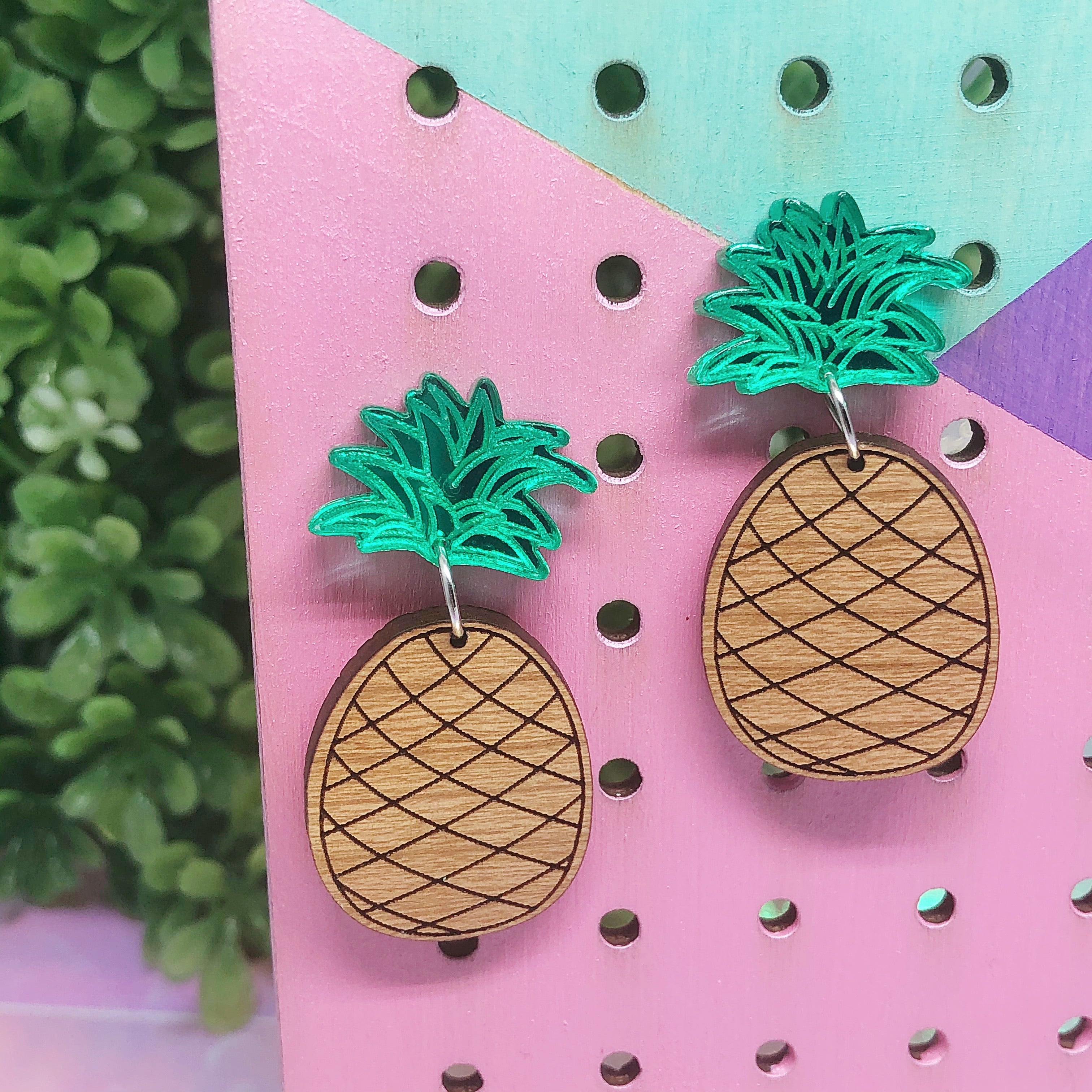 Fresh Pineapple Fruit Dangle Earrings for Women - Tropical Summer Fashion Jewelry - Perfect for Beach Vacations, Pool Parties & Boho Outfits