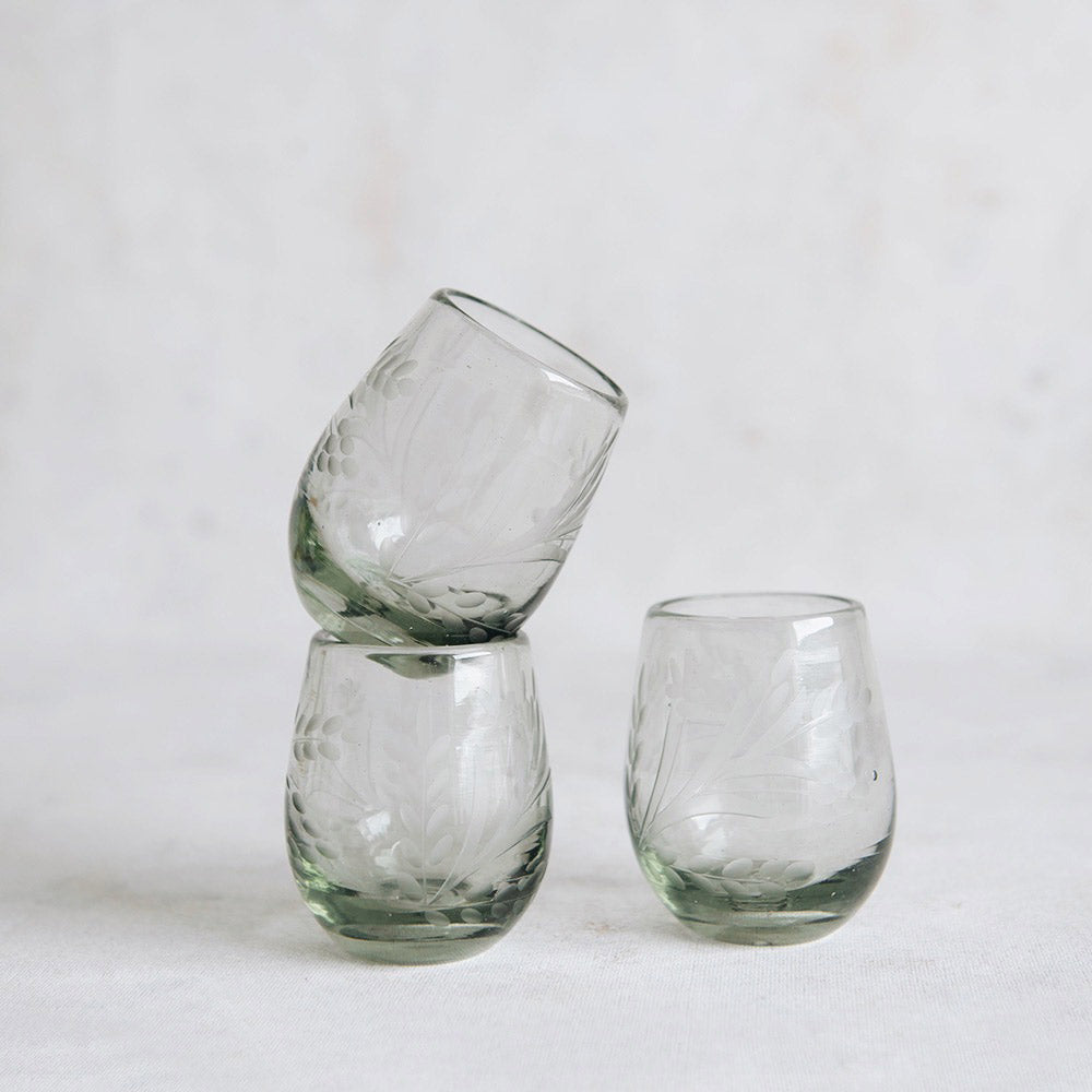 Hand-Etched Floral Recycled Glassware Set - Eco-Friendly Drinking Glasses for Cocktails, Wine & Juice - Perfect for Parties, Weddings & Home Decor