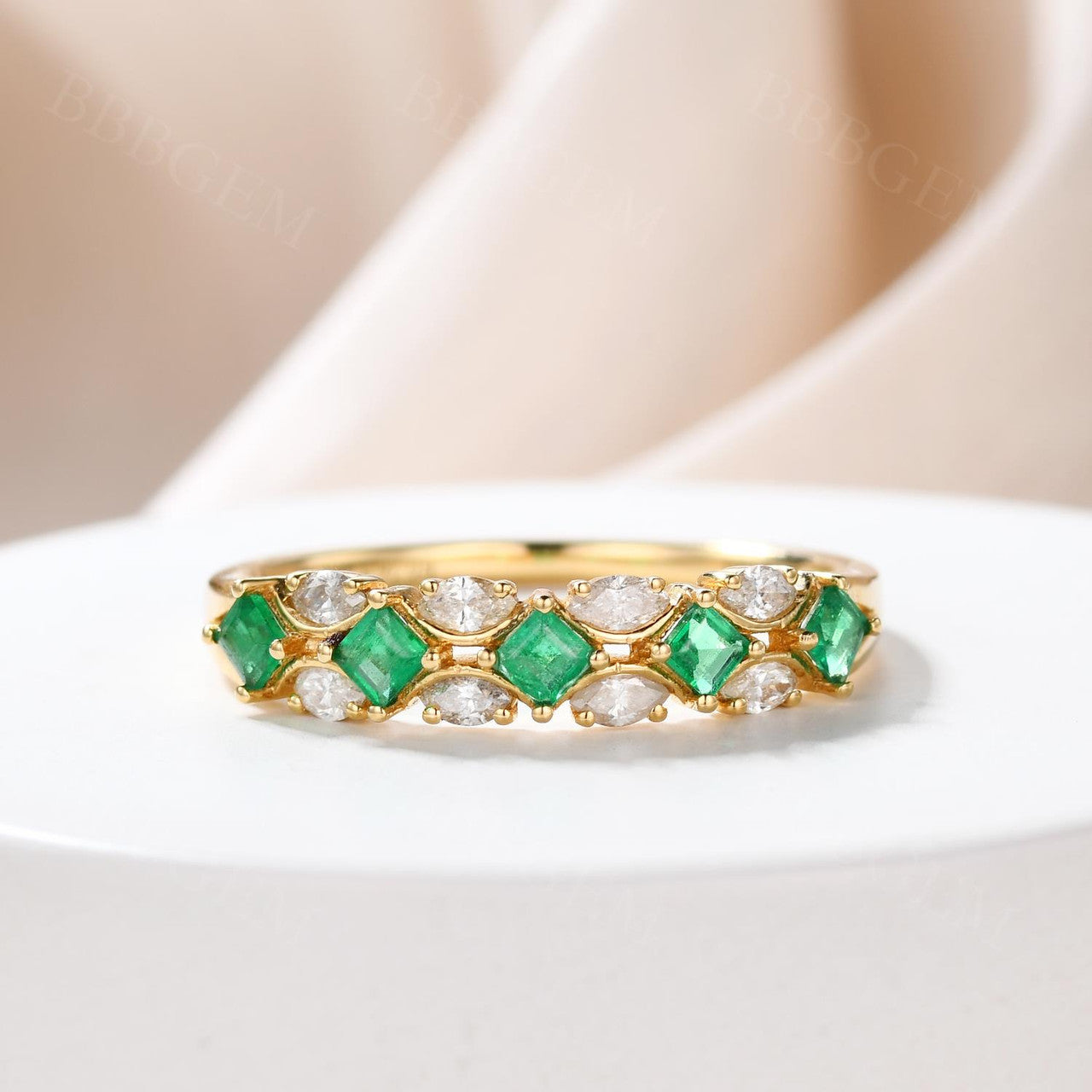 14K Yellow Gold Moissanite & Genuine Emerald Double Row Princess Cut Wedding Band for Women - Elegant Bridal Ring, Anniversary Gift, or Everyday Jewelry