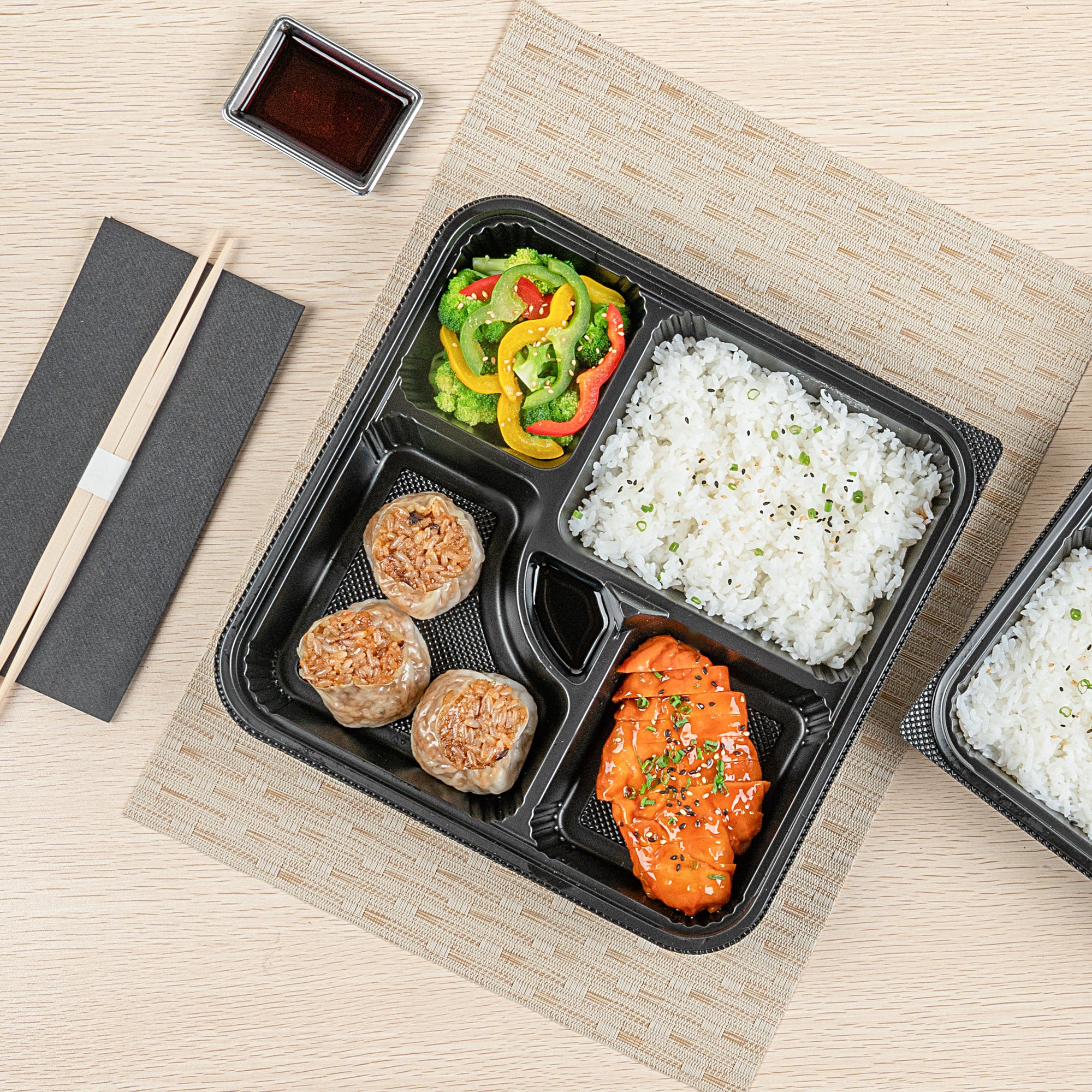 Bento Tek 40 oz Square Black Plastic Bento Box - 5 Compartments, Microwavable, Reusable Lunch Container (10.5