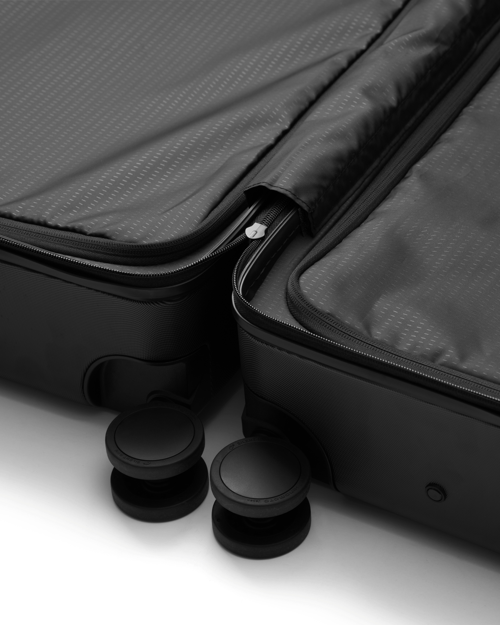 DB Journey Frame Front Access Carry On Luggage - Perfect for Air Travel, Business Trips & Weekend Getaways