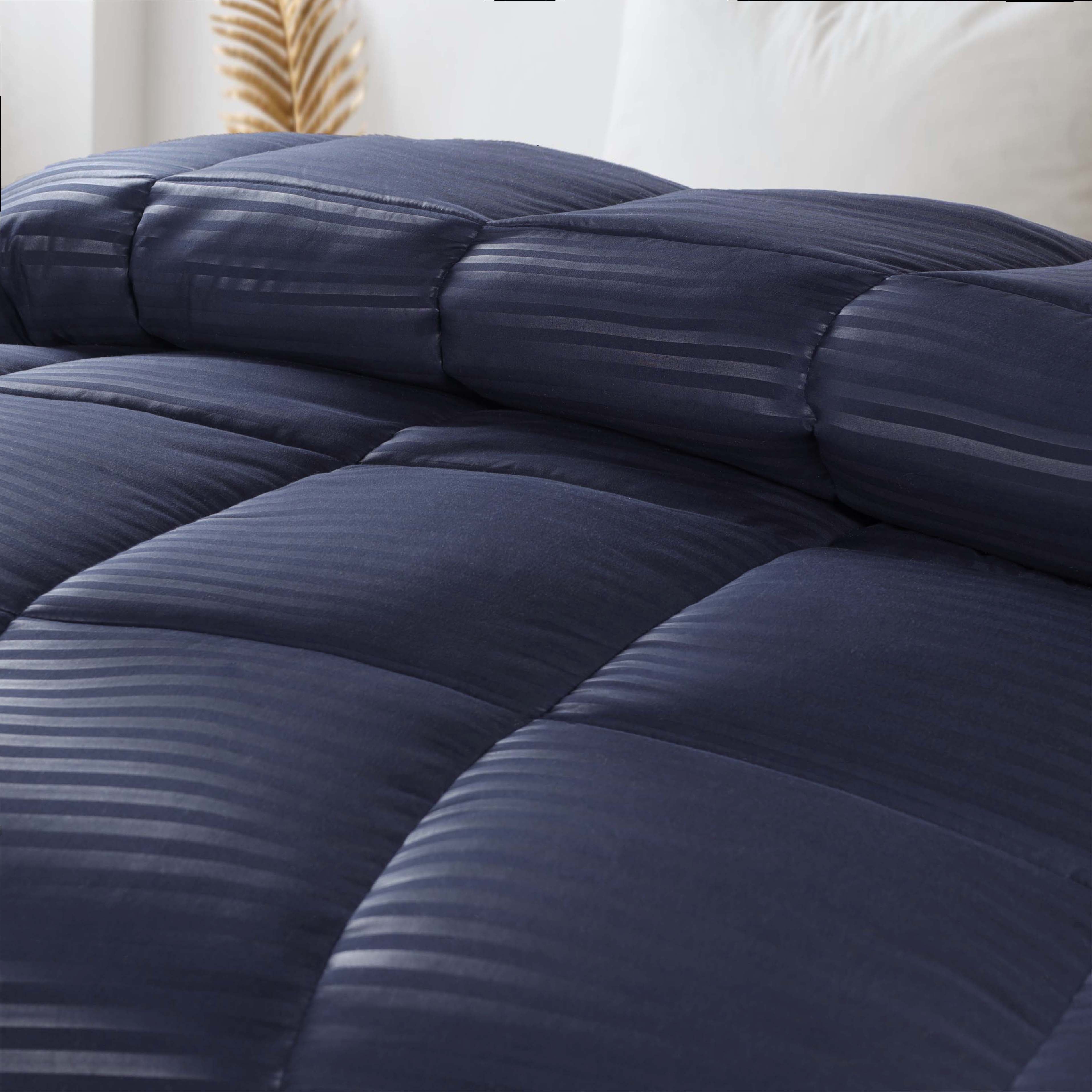 Reversible Striped Down Alternative Comforter - Soft & Lightweight All-Season Bedding for Cozy Sleep - Perfect for Bedrooms, Guest Rooms & Dorm Rooms