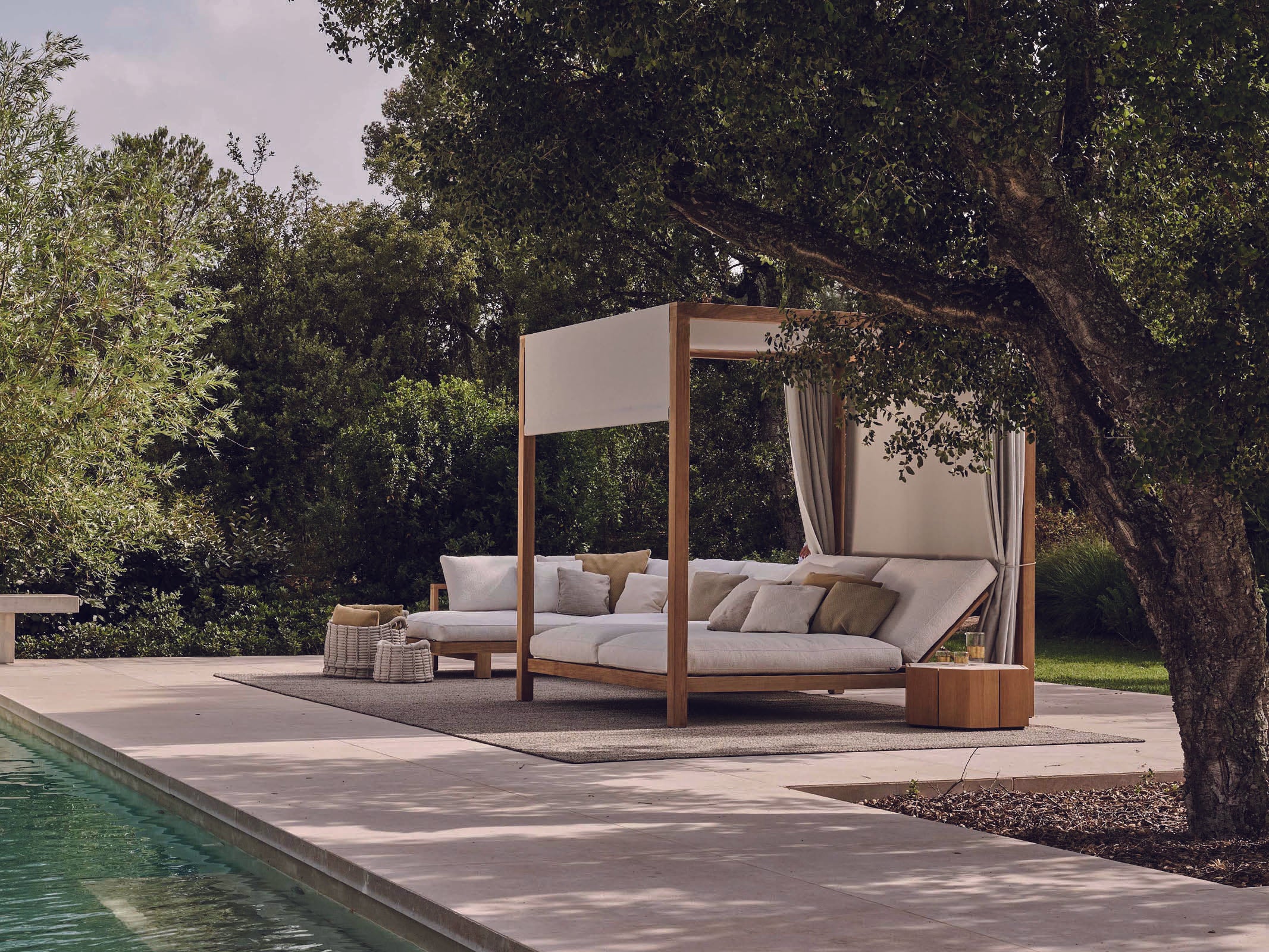 Pure Day Bed - Modern Sleeper Sofa for Small Spaces, Guest Room & Lounge | Comfortable Twin Size Daybed with Sturdy Frame