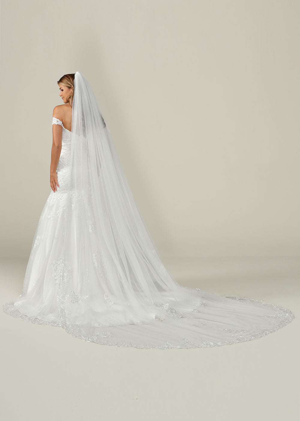 Juliana Cathedral Wedding Veil with Lace Trim - Elegant Bridal Accessory for Church Ceremonies & Formal Weddings