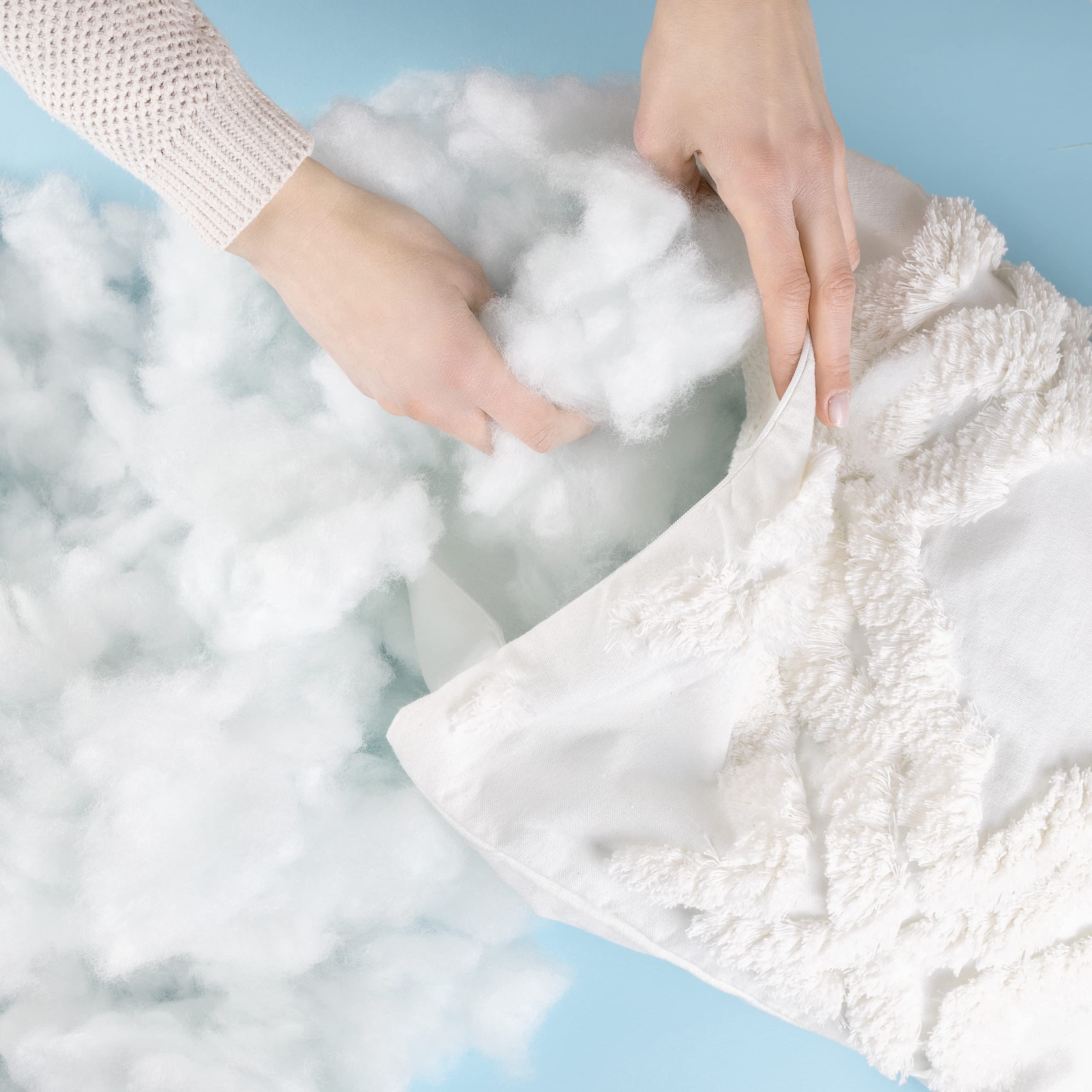 Soft Hypoallergenic Polyester Fiber Fill | 600g | Fluffy Stuffing for Pillows, Cushions, Stuffed Toys, Dolls, DIY Crafts, Upholstery & Pet Beds | Machine Washable | Perfect for Home Decor, DIY Projects & Pet Comfort