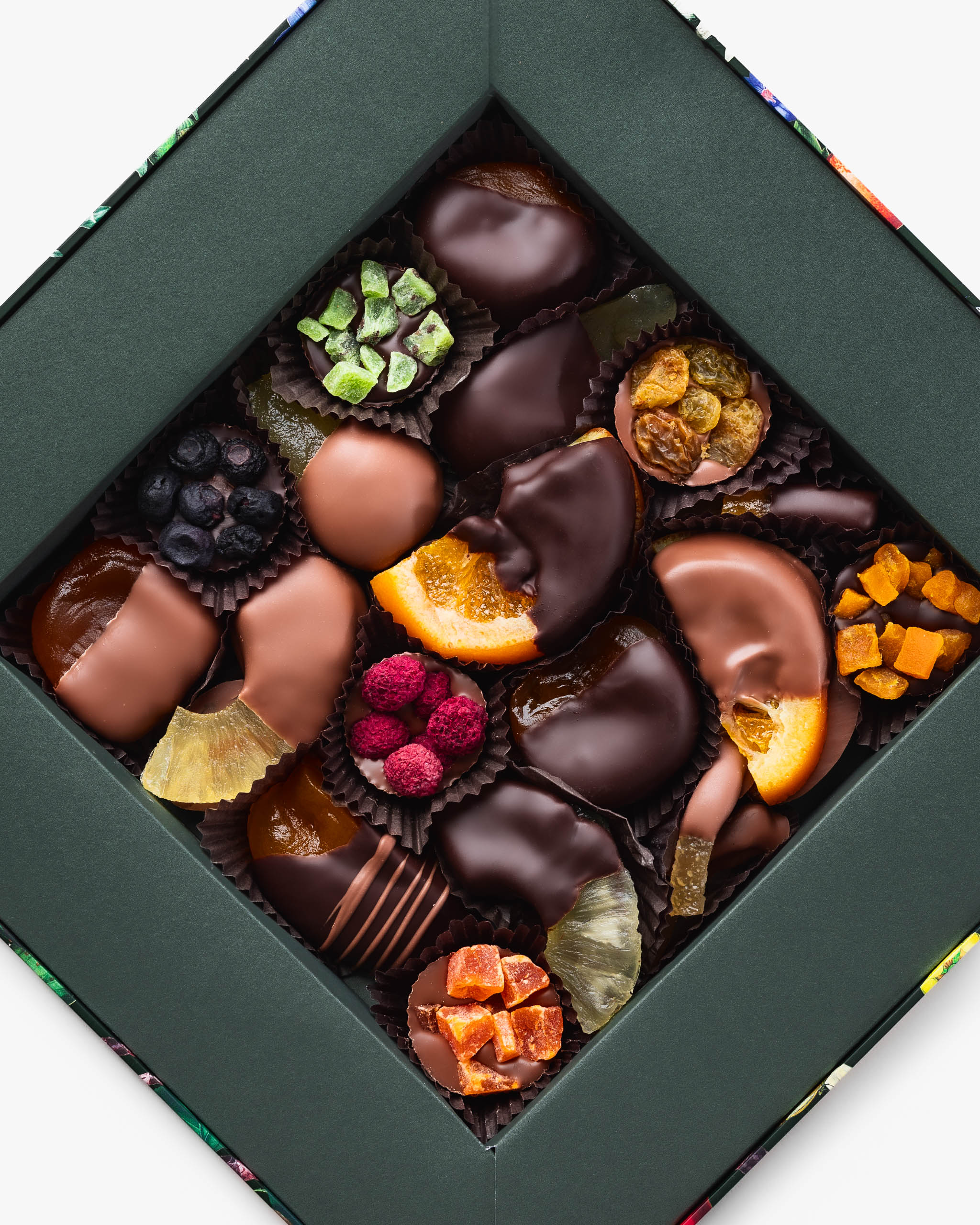 Premium Chocolate Covered Fruit Gift Box - Delicious Assorted Chocolate Dipped Fruits for Holidays, Birthdays & Corporate Gifting