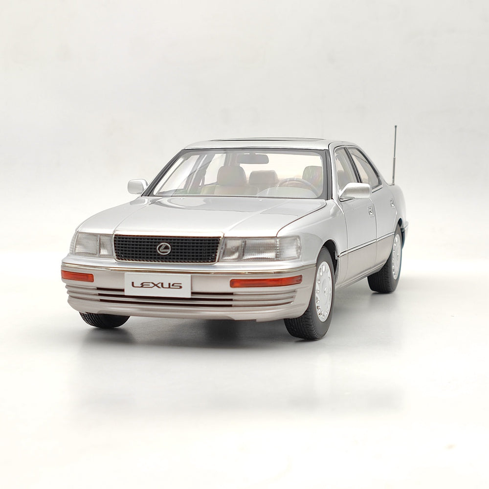 1:18 Scale Toyota Lexus LS400 First Generation Silver Diecast Model Car - Collectible Toy Gift for Car Enthusiasts, Perfect for Display, Gifting, and Model Car Collections
