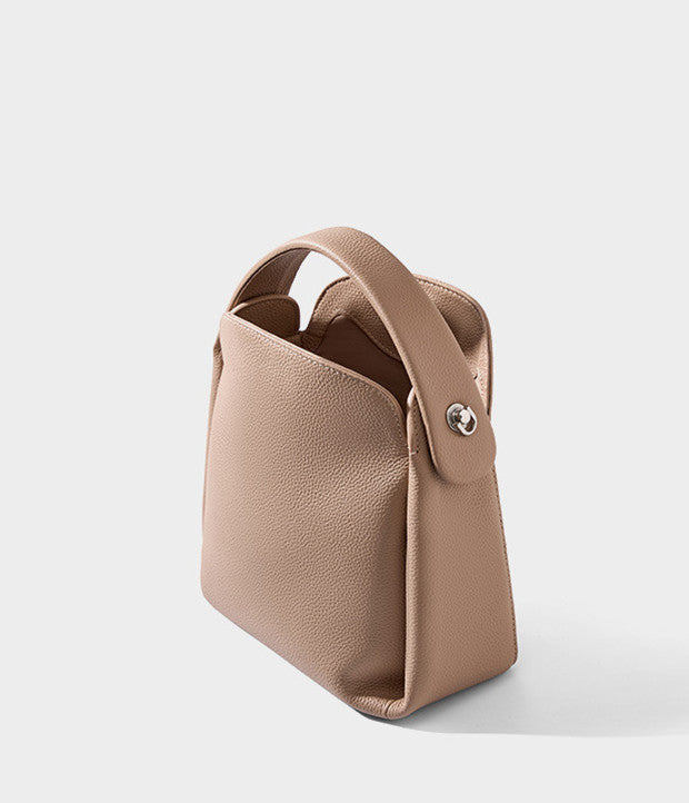 Stylish and Durable Carryall Bags for Women - Perfect for Travel, Work, Gym & Everyday Use | Trendy Tote Handbags with Multiple Pockets | Water-Resistant & Lightweight Design