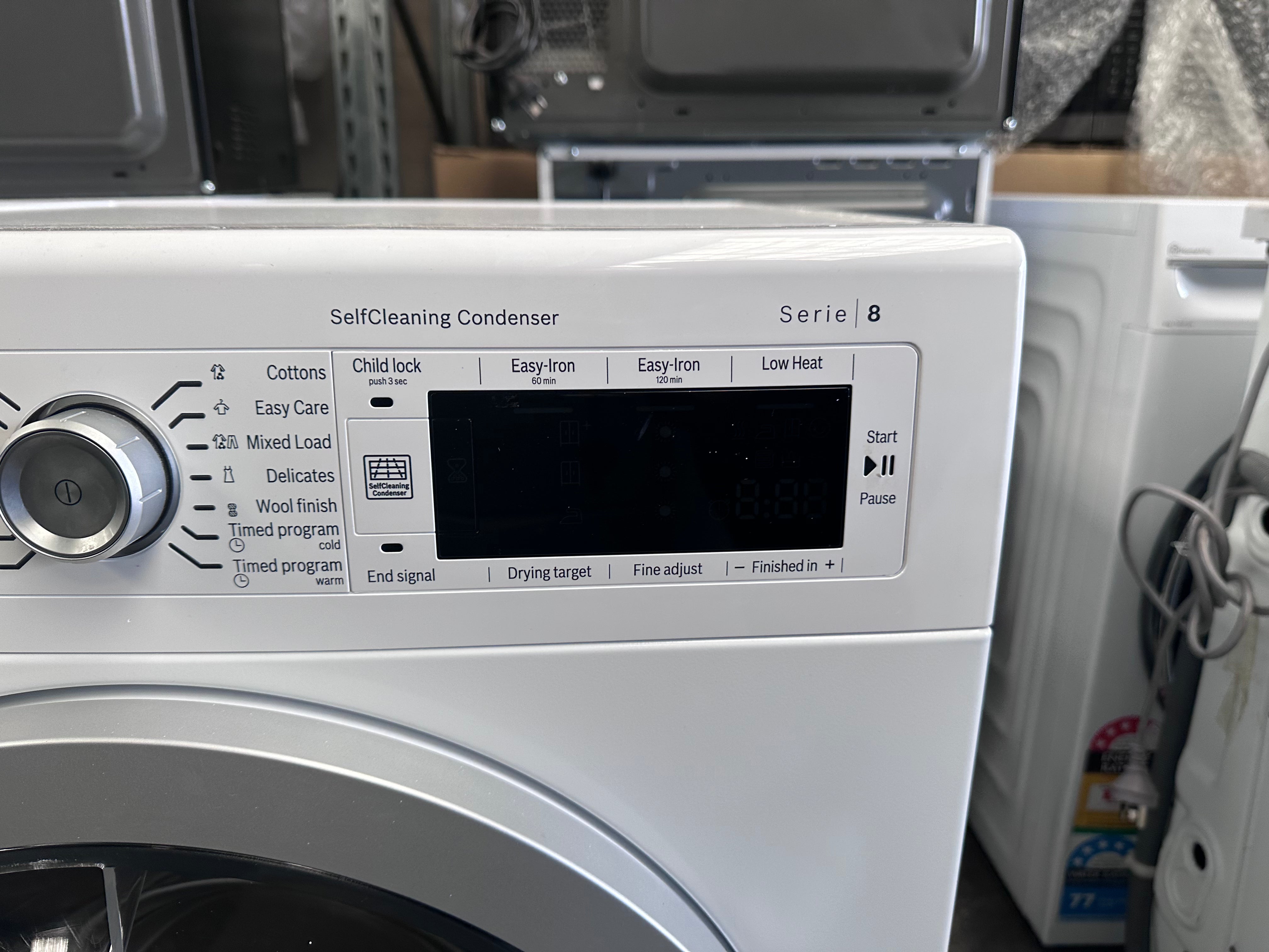 Bosch Series 8 9kg Heat Pump Tumble Dryer with Self-Cleaning Condenser - WTW87564AU Refurbished | Made in Germany | Perfect for Large Families & Energy-Efficient Laundry