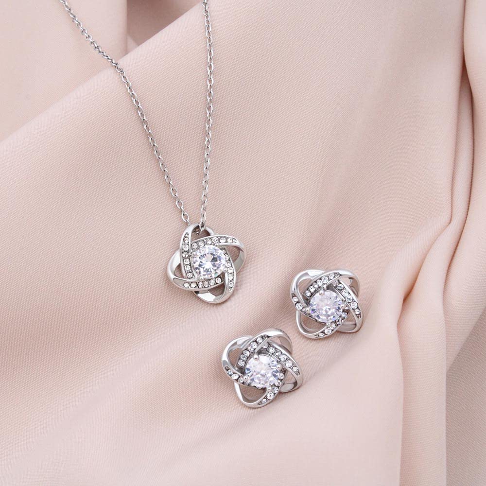Mom's Jewelry Gift - Cubic Zirconia Pendant Necklace for Mother's Day & Christmas