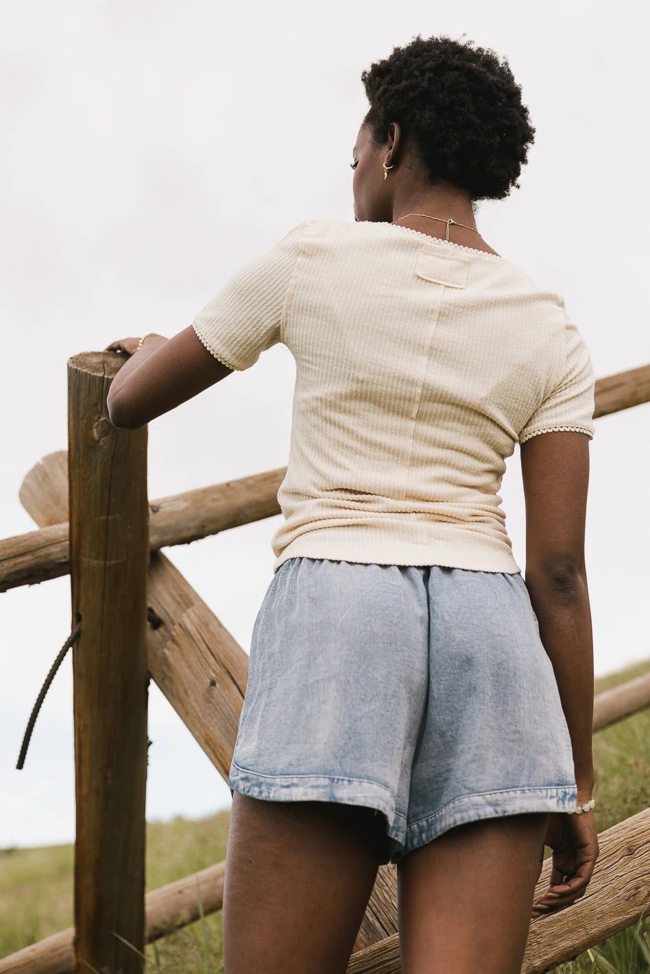 Aybree Ribbed Tee in Cream | Soft Cotton Women's T-Shirt | Casual & Layering Essential | FINAL SALE | Perfect for Everyday Wear, Date Nights & Weekend Outfits