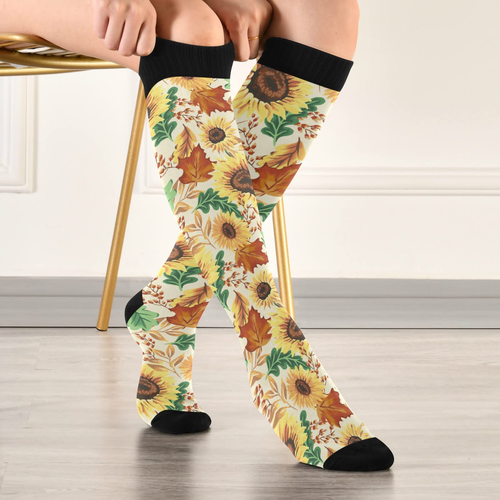JUNZAN Christmas Dachshund Compression Socks for Women & Men - Circulation Support Socks for Running, Cycling, Nursing - Perfect for Holiday Gifts & Athletic Performance