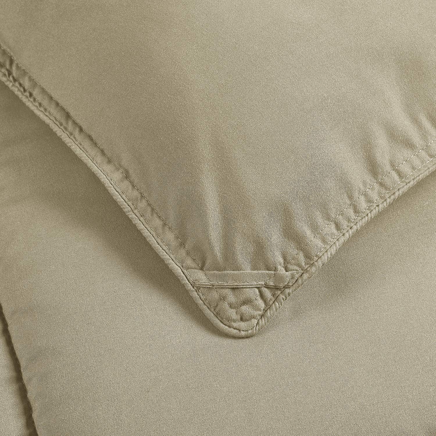 Premium 100% Cotton Oversized Queen Comforter - All Season 500 GSM Ultra Soft Fluffy Blanket with Corner Tabs & Box Stitching | Winter Warm Bedding Set Includes 2 Pillow Shams (Khaki) - Perfect for Cozy Nights, Guest Rooms & Luxury Hotel Style Bedrooms