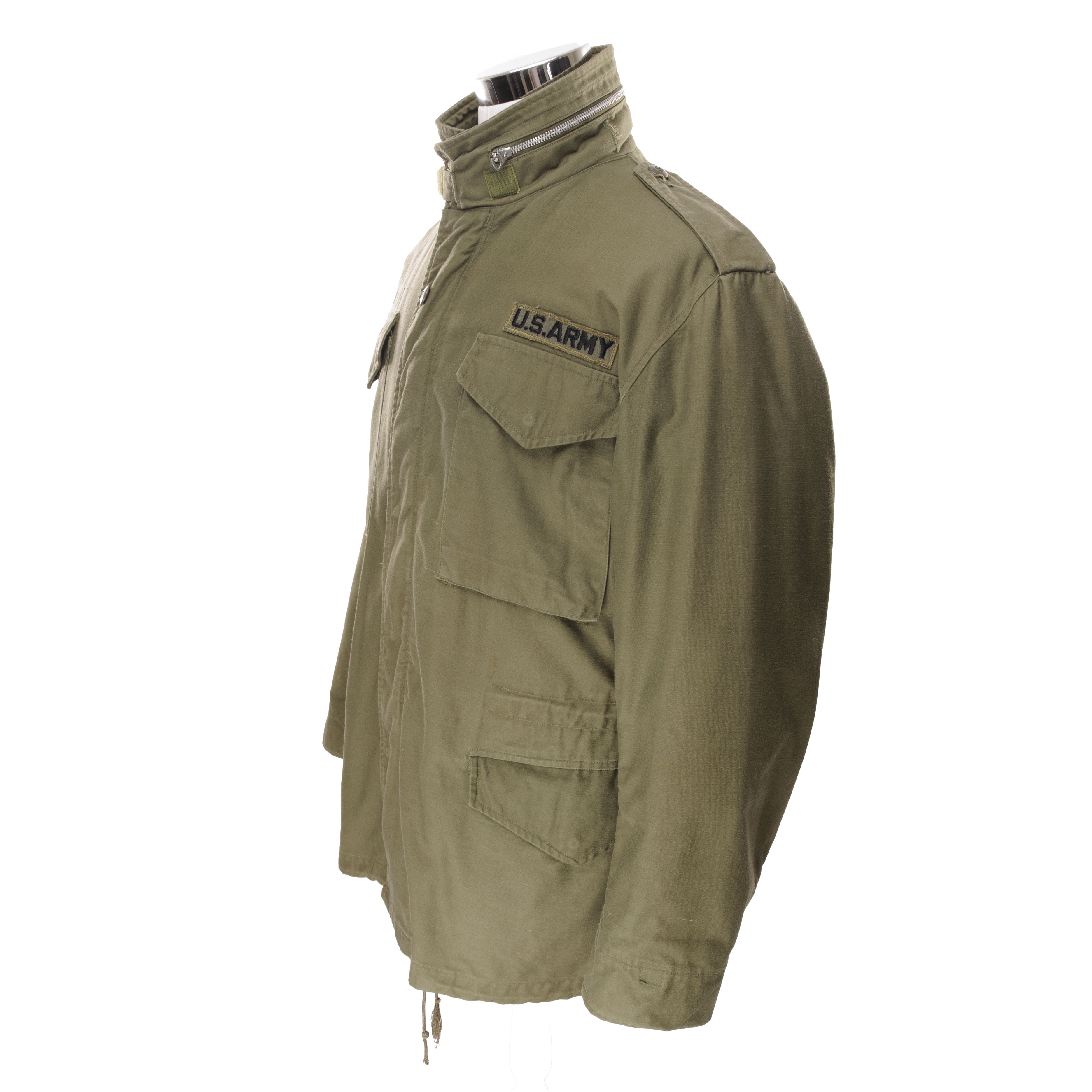 Vintage US Army M65 Field Jacket - Medium Long Size - Authentic Vietnam War Military Surplus - Perfect for Outdoor Adventures & Historical Reenactments
