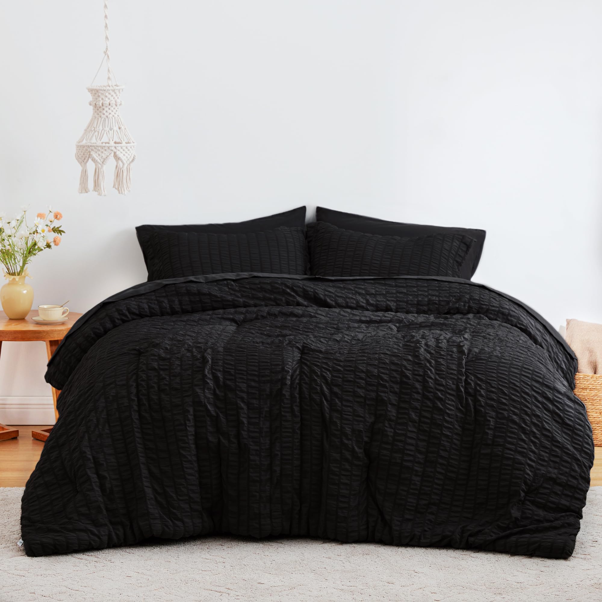 Love's Cabin Seersucker Black Queen Comforter Set - 7 Piece All Season Lightweight Bedding Set with Comforter, Flat Sheet, Fitted Sheet, Pillowcases & Shams | Perfect for Guest Rooms, Master Bedrooms & Dorm Decor