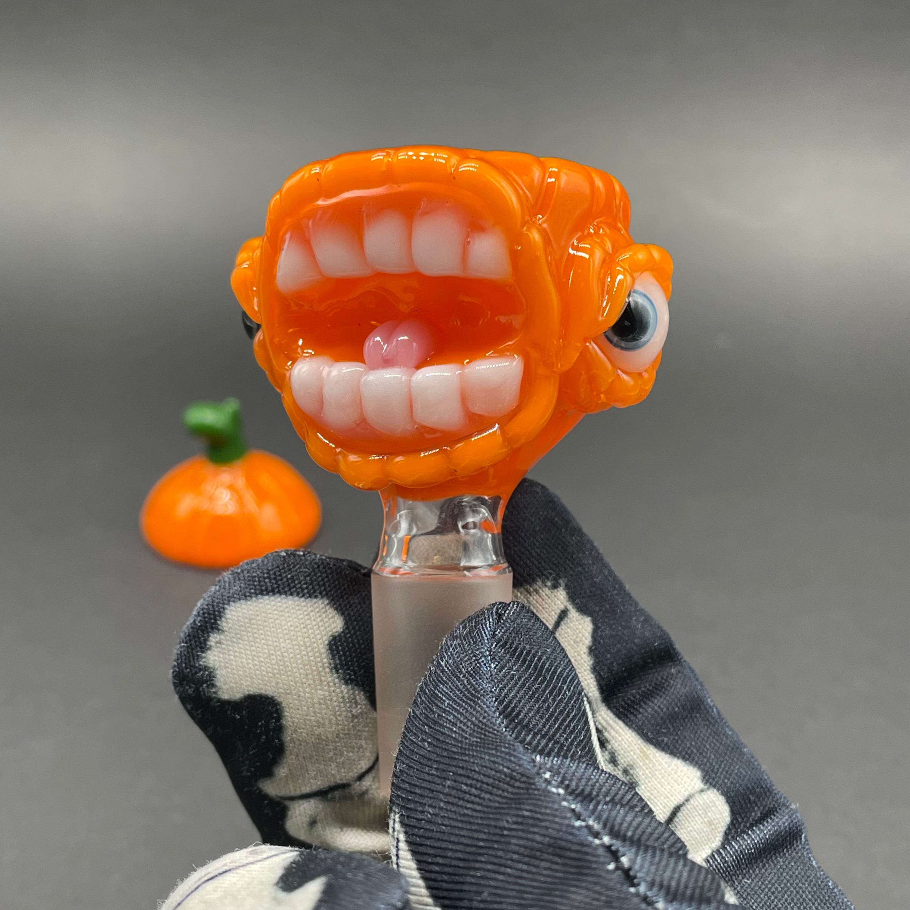 14mm Pumpkin Glass Slide with Cap - Perfect for Smoking Accessories & Dab Rigs - Ideal for Concentrates, Herbs & Essential Oils