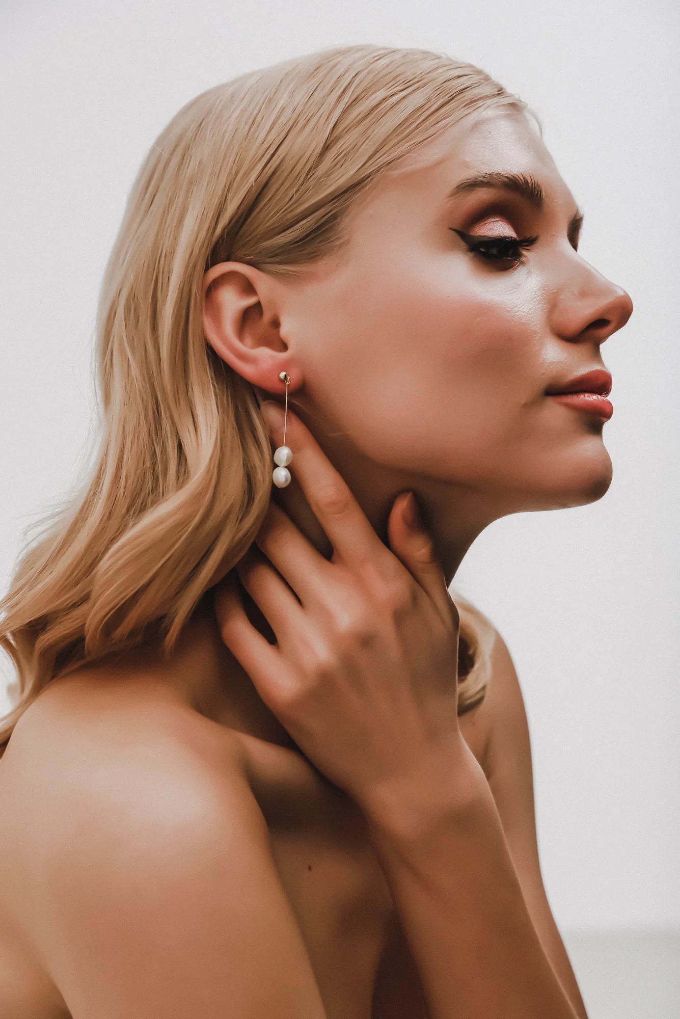 Elena E045 Elegant Dangle Earrings for Women - Hypoallergenic Gold Plated Jewelry - Perfect for Parties, Weddings & Everyday Wear