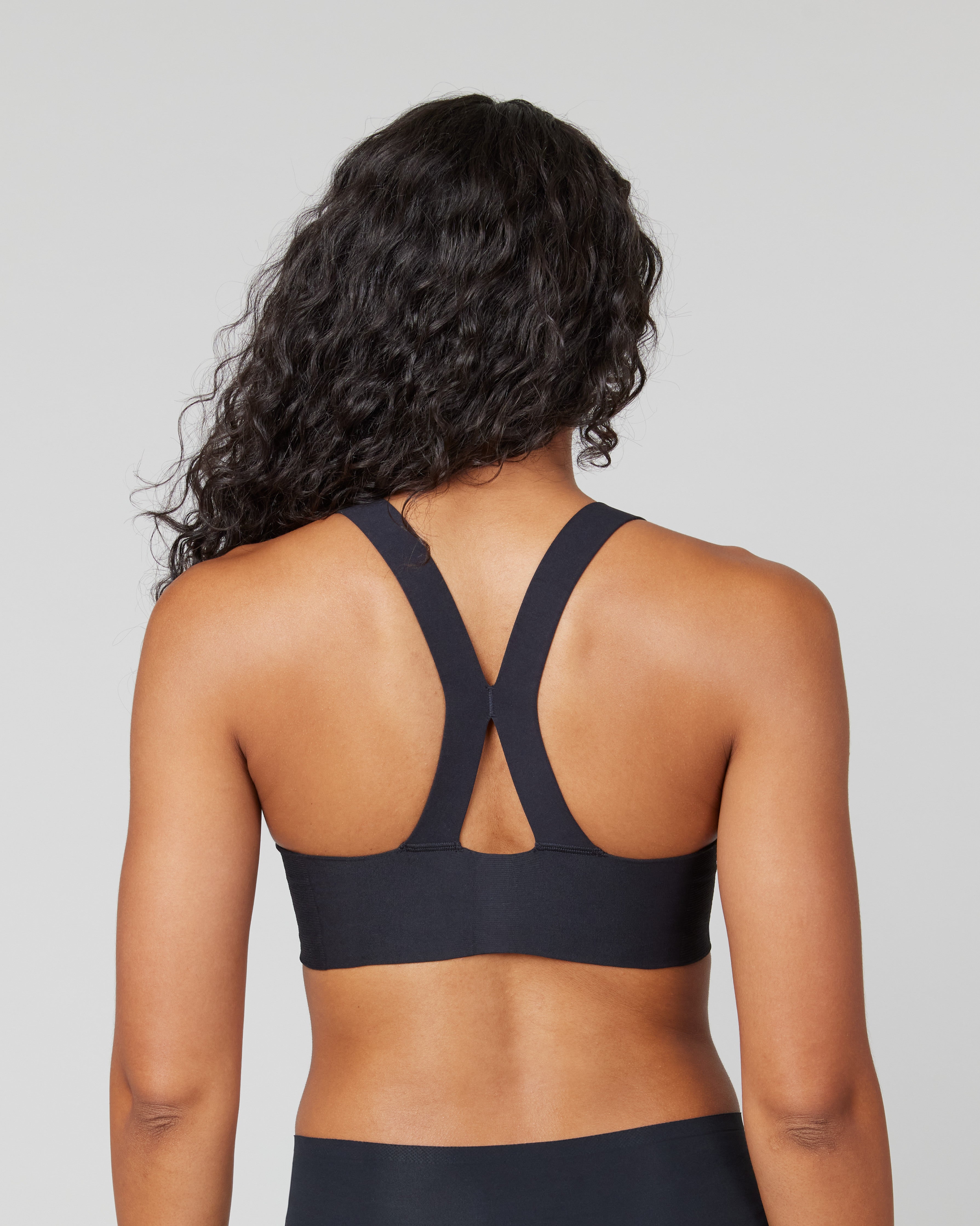 SPANX Smooth Lightly Lined Racerback Bra - Comfortable Wireless Support for Everyday Wear, Yoga & Workouts