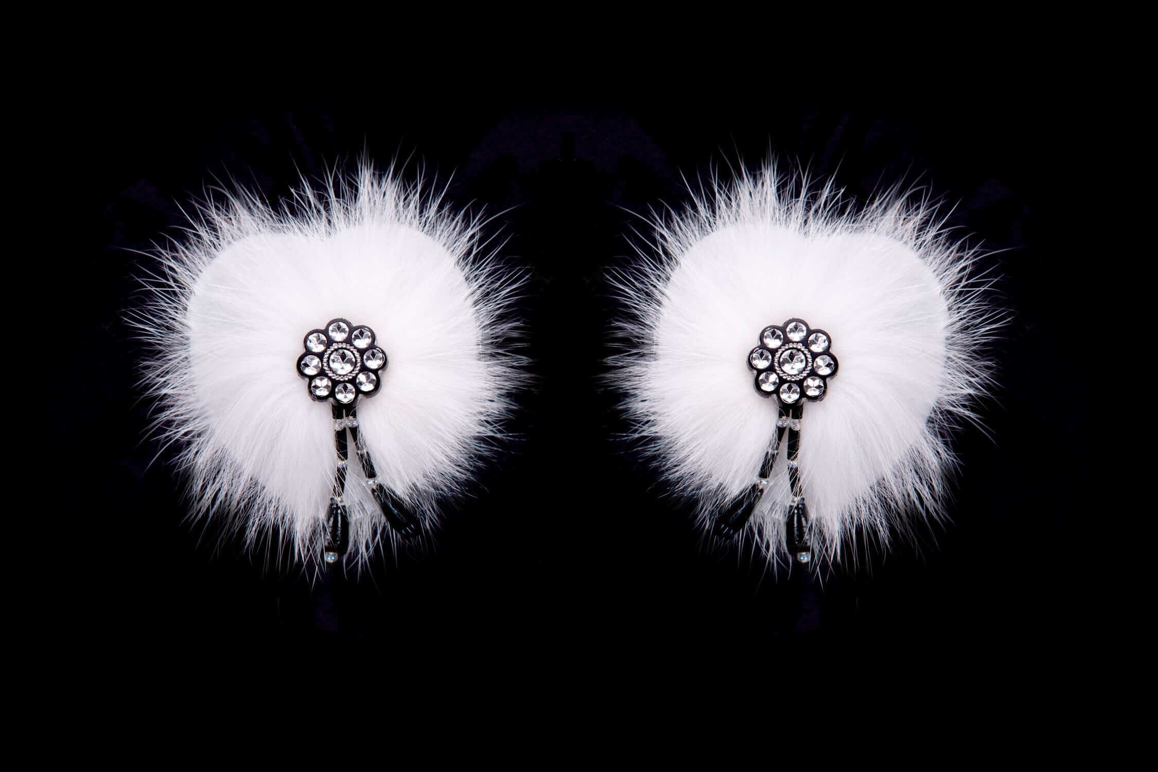 Sparkling Rhinestone Nipple Tassels with White Faux Fur Trim - Sensual Burlesque Accessories for Bachelorette Parties & Boudoir Photography