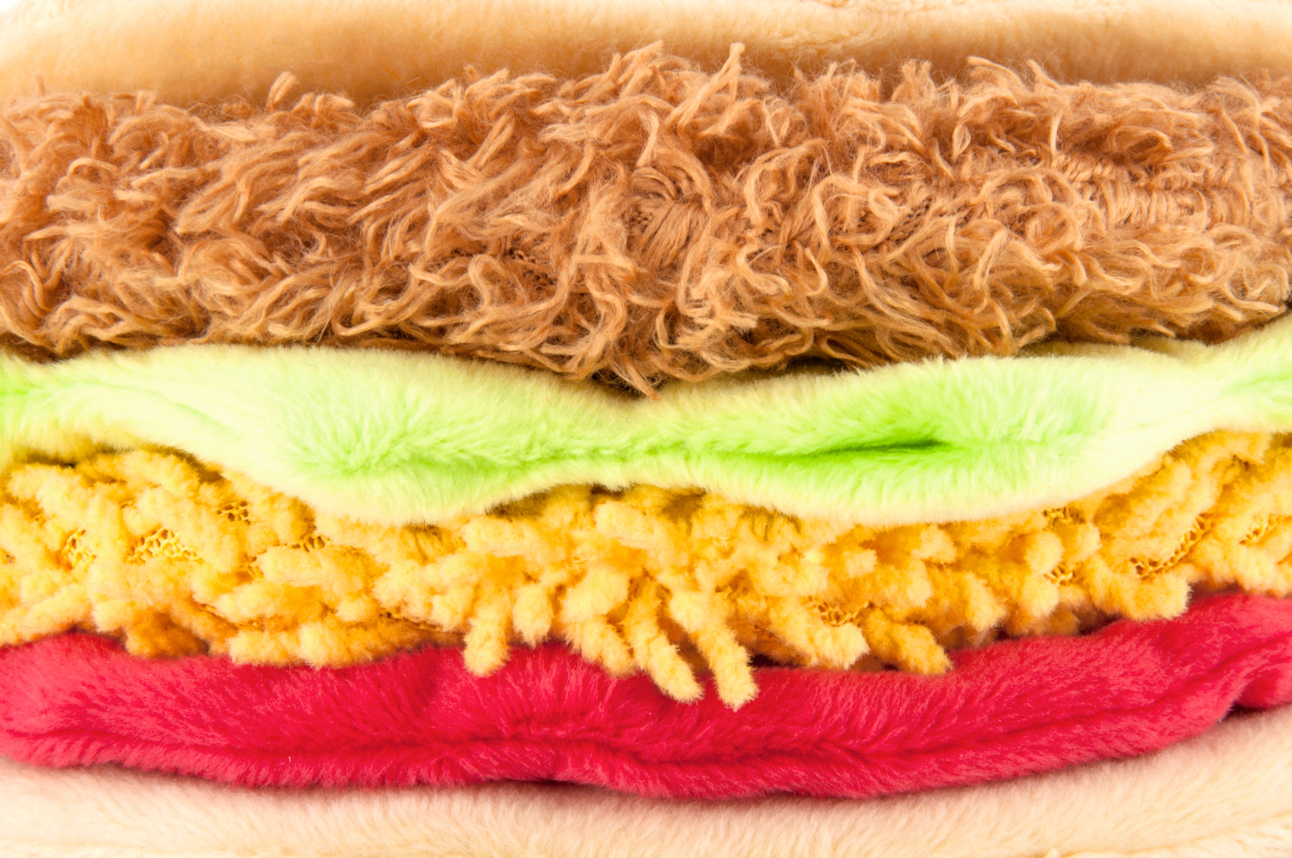 El Taco Dog Plush Toy - International Classic™ Chew-Resistant Squeaky Stuffed Animal for Pets | Perfect for Playtime, Training & Cuddling | Pet P.L.A.Y.