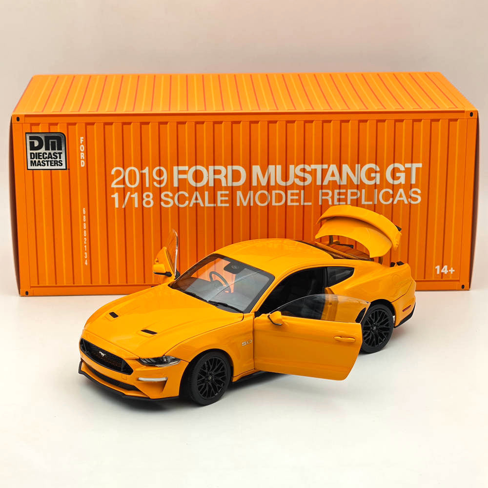 1/18 Scale Diecast Ford Mustang GT 2019 Orange Fury RHD Model Car - Collectible Miniature Replica for Car Enthusiasts & Hobbyists - Perfect for Display, Gifts, and Racing-Themed Decor