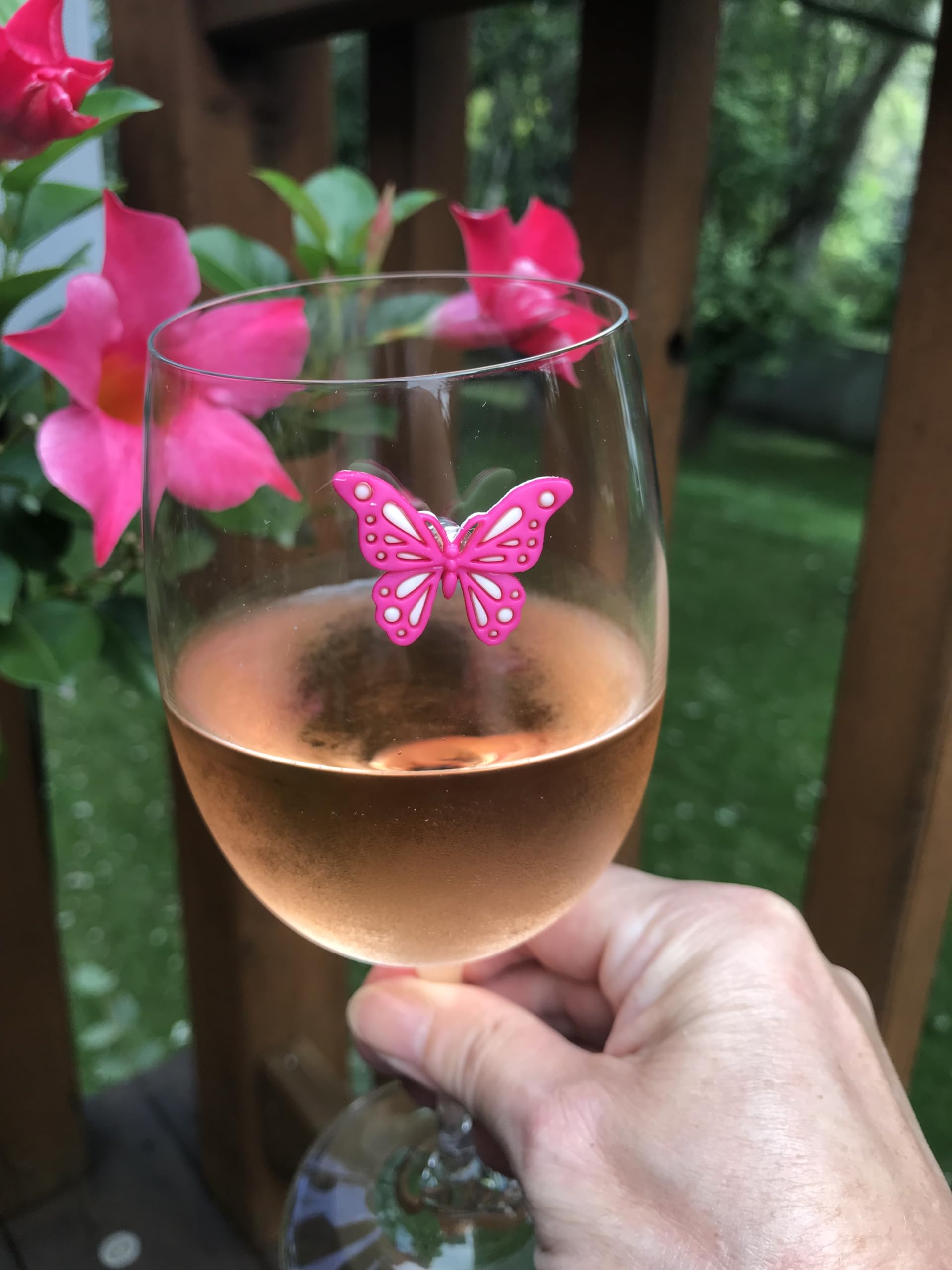 Butterfly Magnetic Wine Glass Charms - Set of 6 Unique Drink Markers - Perfect Gardening Gift for Women - Ideal for Outdoor Parties, Wine Tasting & Garden Gatherings