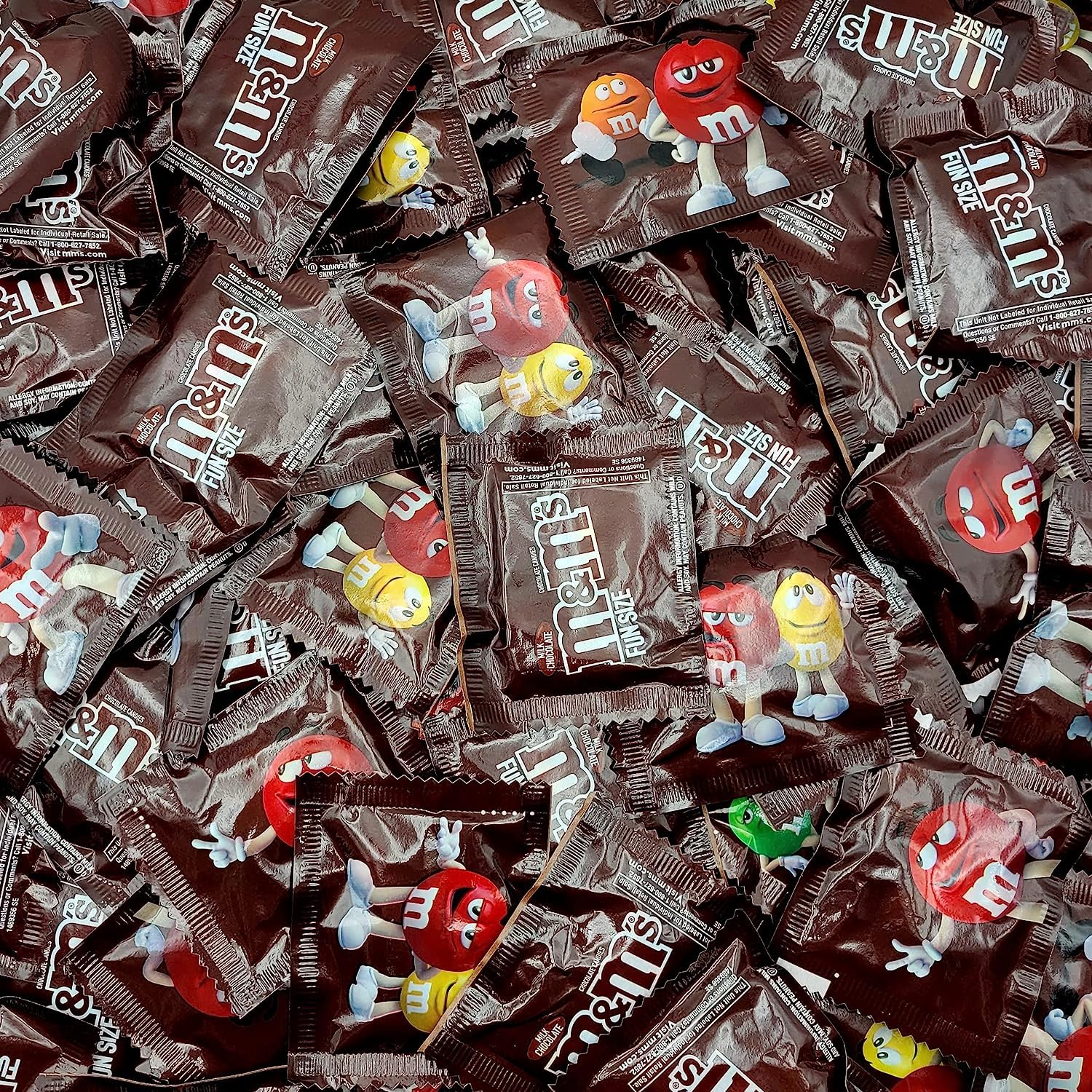 M&Ms Milk Chocolate Fun Size Candy - Individually Wrapped Bulk Pack (2 lbs) - Perfect for Halloween, Party Favors, Office Snacks & Movie Nights