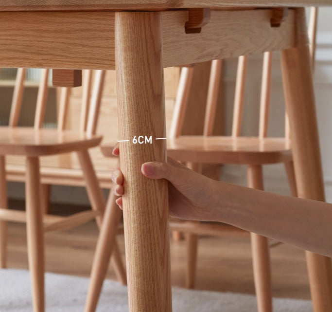 Solid Oak Wood Extendable Dining Table - Expandable Large Tabletop for Family Gatherings & Dinner Parties | Perfect for Small Spaces & Entertaining Guests