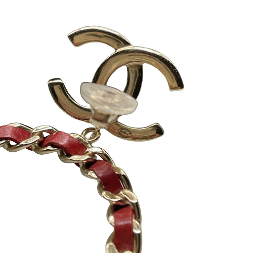 CHANEL 19K CC Chain Hoop Clip-On Earrings in Champagne Gold & Quilted Red - Luxury Fashion Jewelry for Women, Perfect for Parties, Weddings & Special Occasions