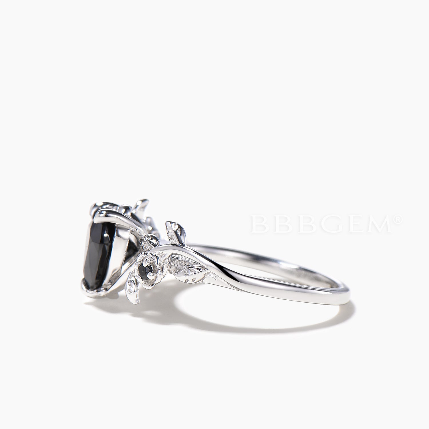 Natural Black Onyx Heart Cut Engagement Ring with Spinel Leaf Accent - Elegant Wedding Band for Women, Perfect for Proposals, Anniversaries & Romantic Occasions