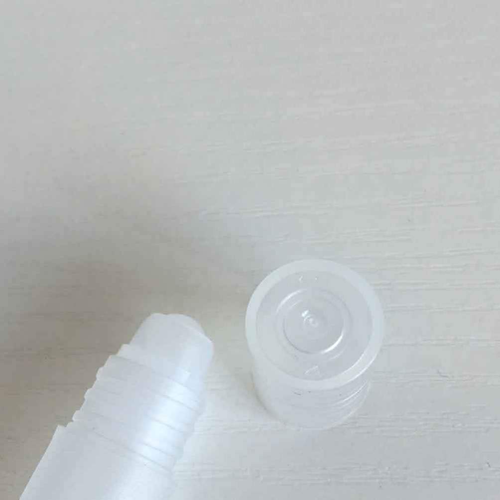 EXCEART 100pcs Essential Oil Roller Bottles - Perfume, Eye Cream & Makeup Roll-On Containers with White Pure Dew Design - Perfect for Aromatherapy, Skincare & DIY Beauty Products at Home or Salon