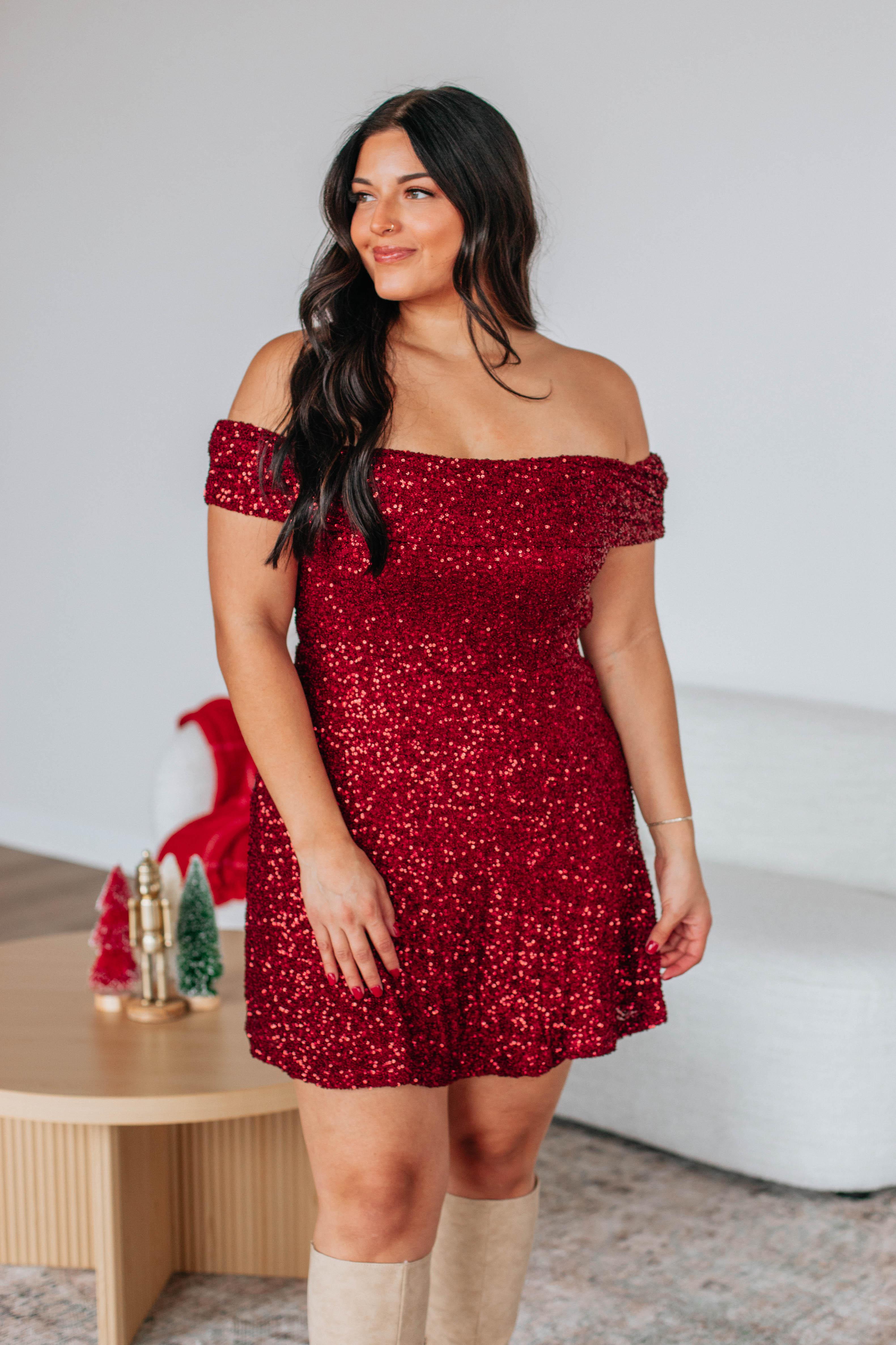 Elegant Glitz & Glam Dress for Women - Sparkling Party Gown for Evening Events, Prom, and Special Occasions