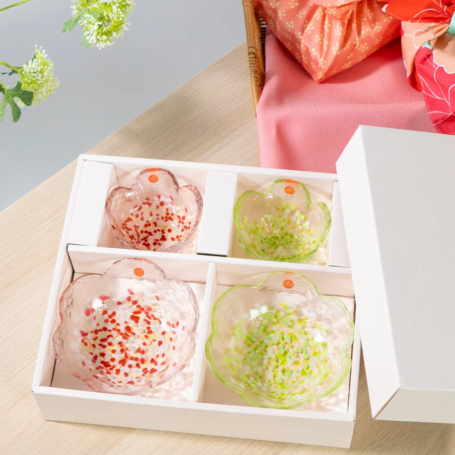 Aderia Tsugaru Soda Lime Glass Apple Tableware Set - 6-Piece Japanese Style Tableware for Dining, Desserts, and Party Serving | Elegant Glass Bowls, Plates, and Cups for Home Decor and Gift Giving