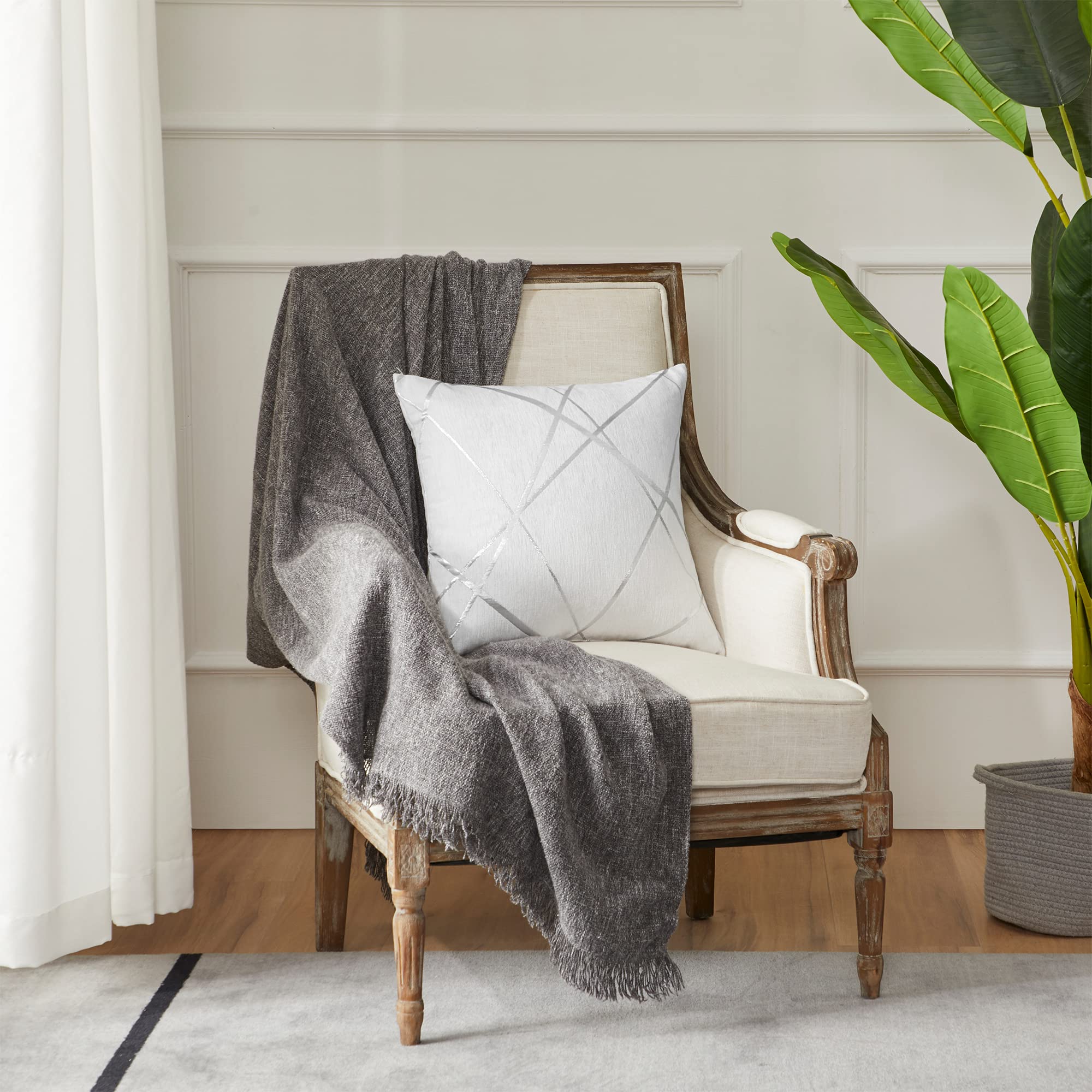GIGIZAZA 20x20 Inch Decorative Throw Pillow Covers Set of 2 - Soft White Square Cushion Covers for Sofa, Bed & Living Room - Luxury Home Decor Accent Pillows for Modern Interior Design