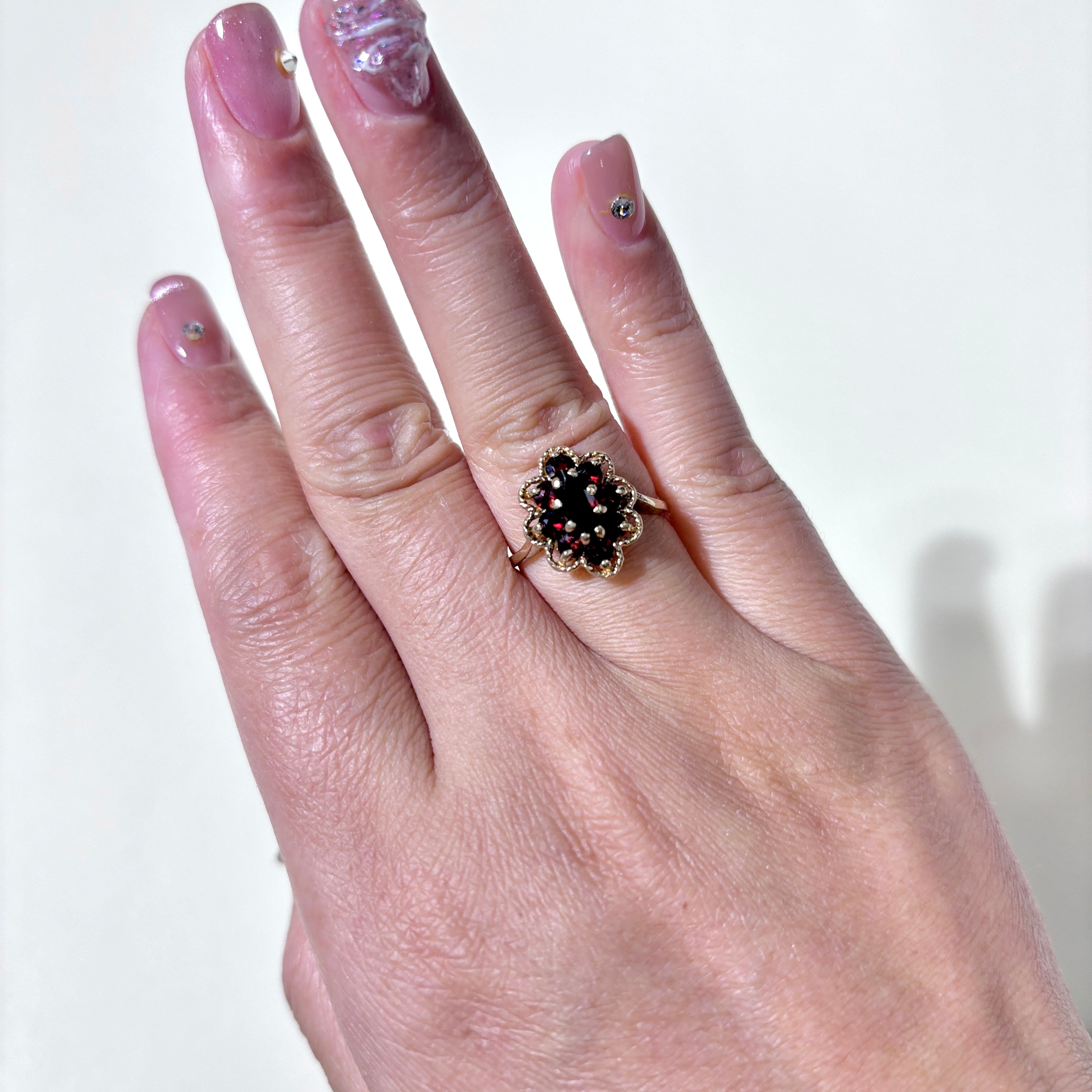 10K Yellow Gold Garnet Ring for Women - 1.42ctw Genuine Garnet Stone - Size 6 - Perfect for Valentine's Day, Anniversary & Birthday Gifts - Elegant Jewelry for Everyday Wear & Special Occasions