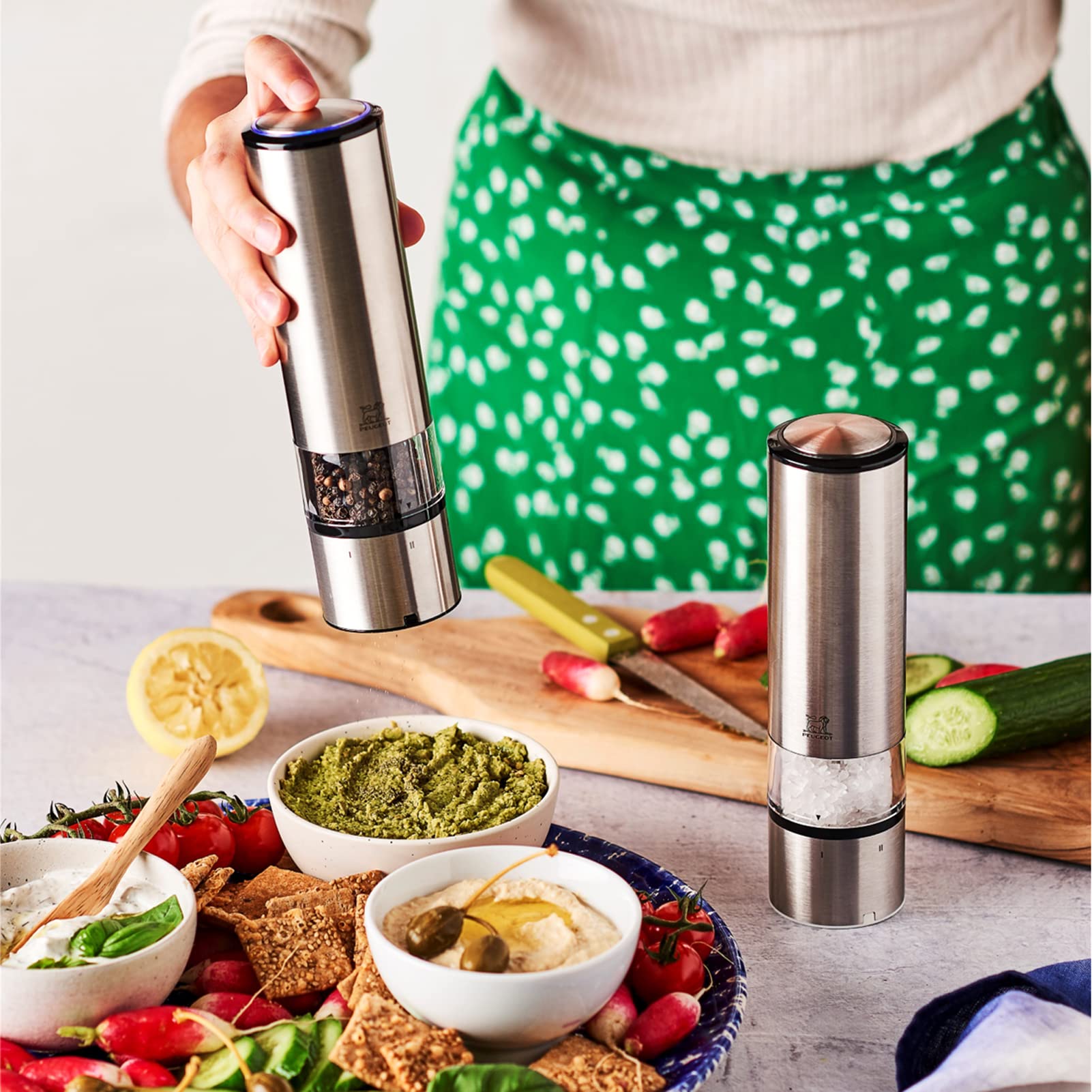 Peugeot Elis Sense u'Select Electric Salt Grinder - Adjustable Coarseness, Battery Powered with Blue LED Light - 8 Inch Stainless Steel Mill for Kitchen, Dining Table & Gourmet Cooking
