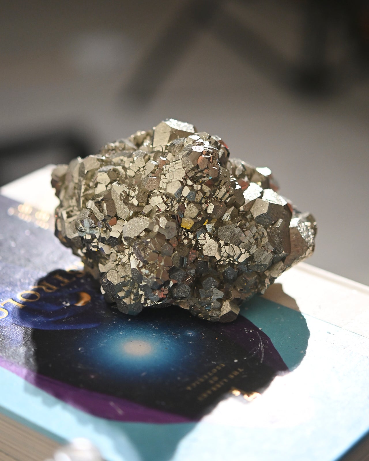Natural Pyrite Crystal Cluster - 2.8lbs Raw Fool's Gold Specimen for Mineral Collection, Home Decor & Healing Crystal Therapy | Perfect for Display, Meditation & Energy Work