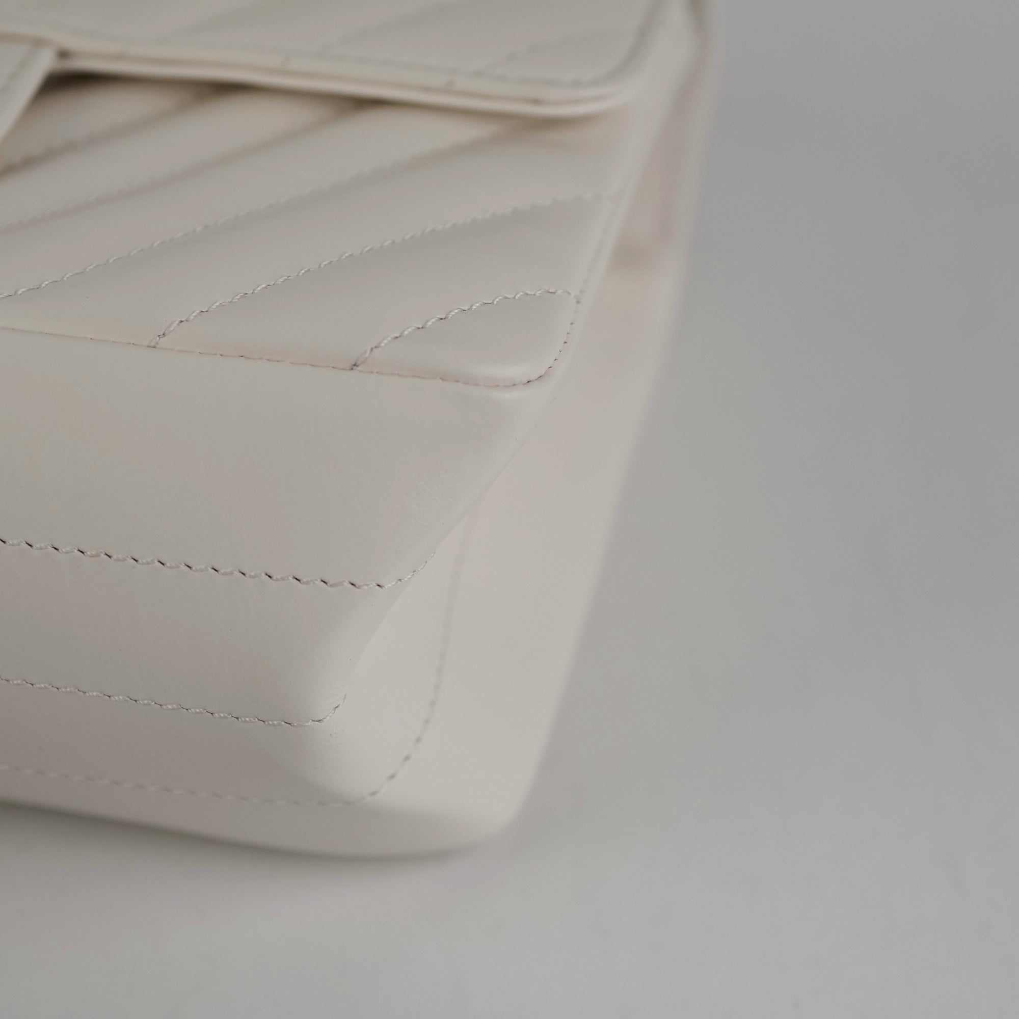 Chanel Chevron Reissue Mini Bag in White - Luxury Crossbody Bag for Women, Perfect for Parties, Dates & Everyday Use
