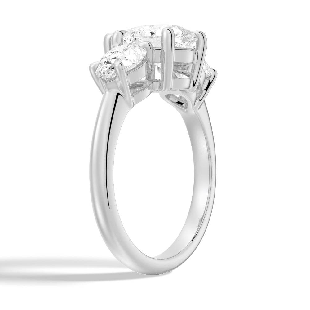 Exquisite Pear Shaped Three Stone Moissanite Engagement Ring for Women - Perfect for Proposals, Weddings & Anniversary Gifts