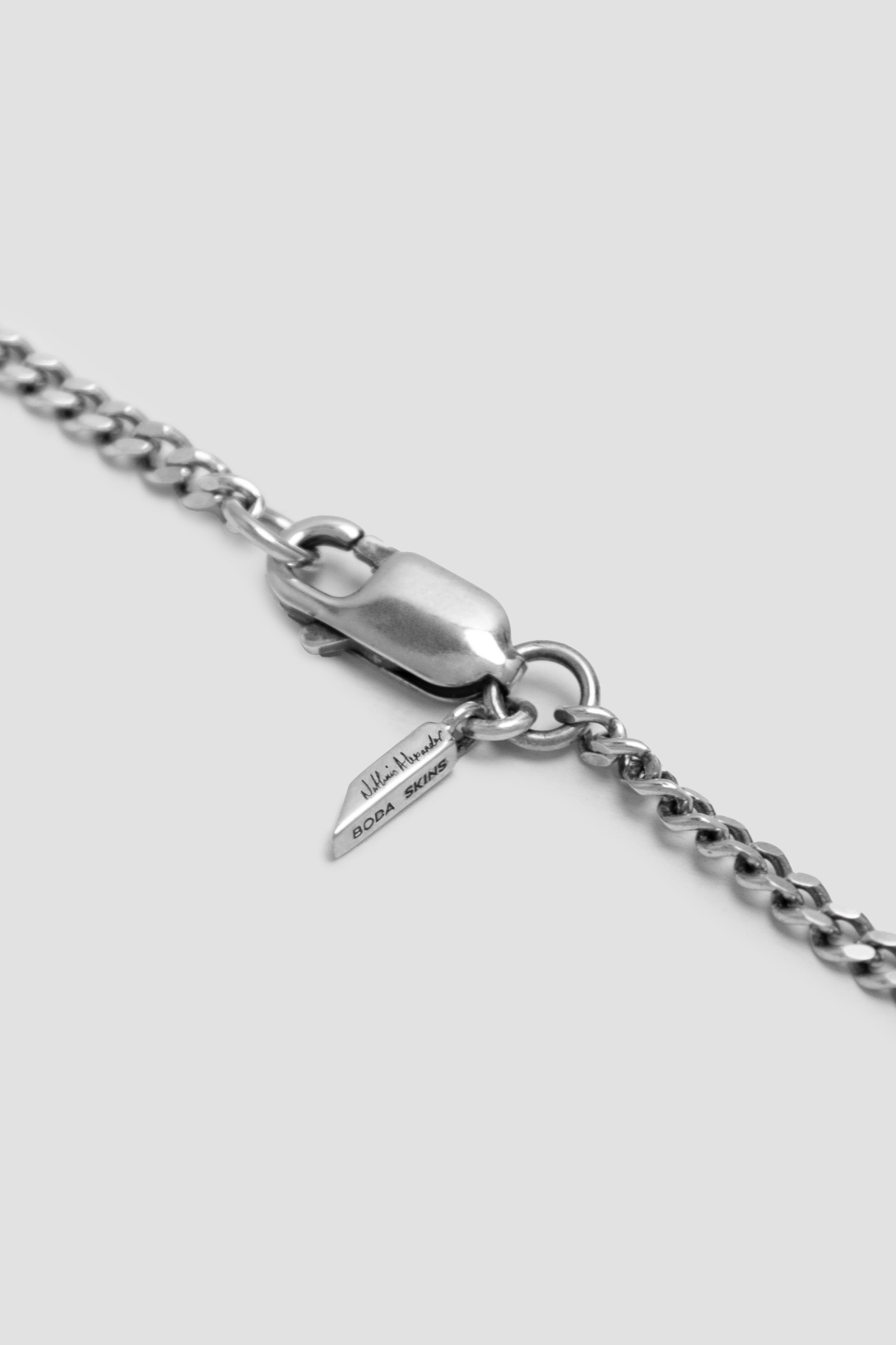 Stylish Modular Skull Pendant Necklace with Chain for Women - Gothic Jewelry for Everyday Wear & Halloween Costume Accessories